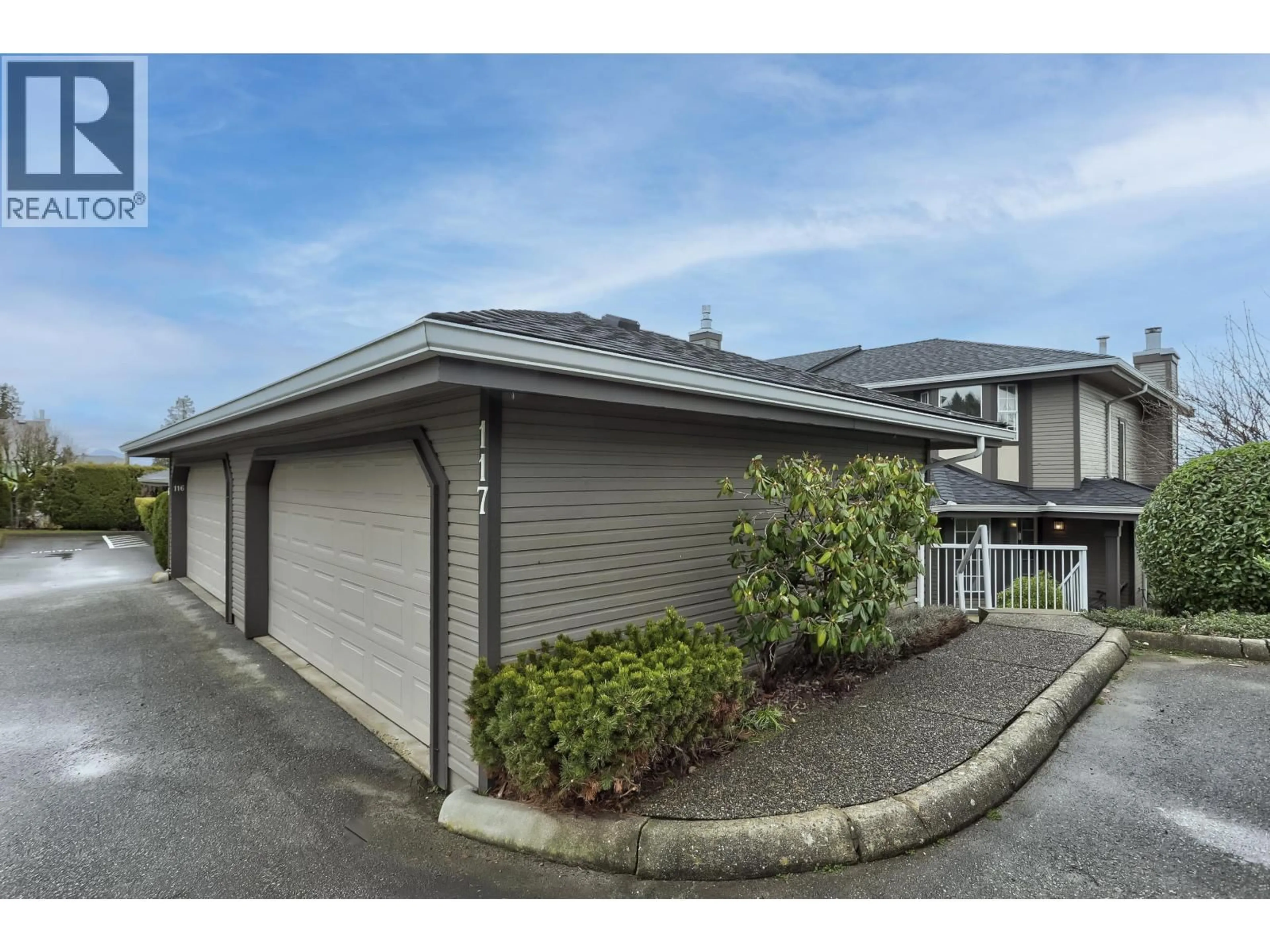 A pic from outside/outdoor area/front of a property/back of a property/a pic from drone, street for 117 - 1140 CASTLE CRESCENT, Port Coquitlam British Columbia V3C5M4