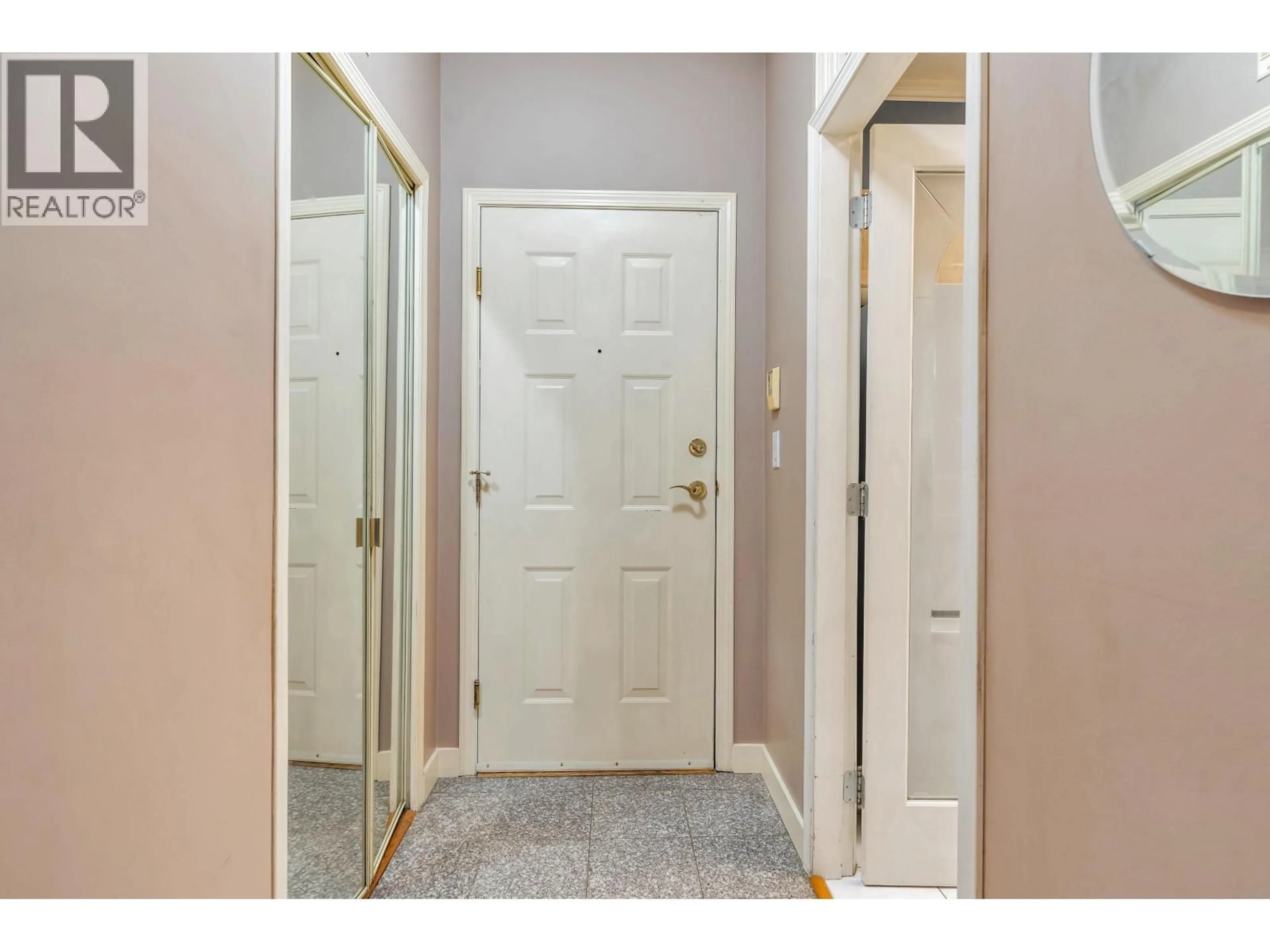 Indoor entryway for 101 - 8560 GENERAL CURRIE ROAD, Richmond British Columbia V6Y1M2