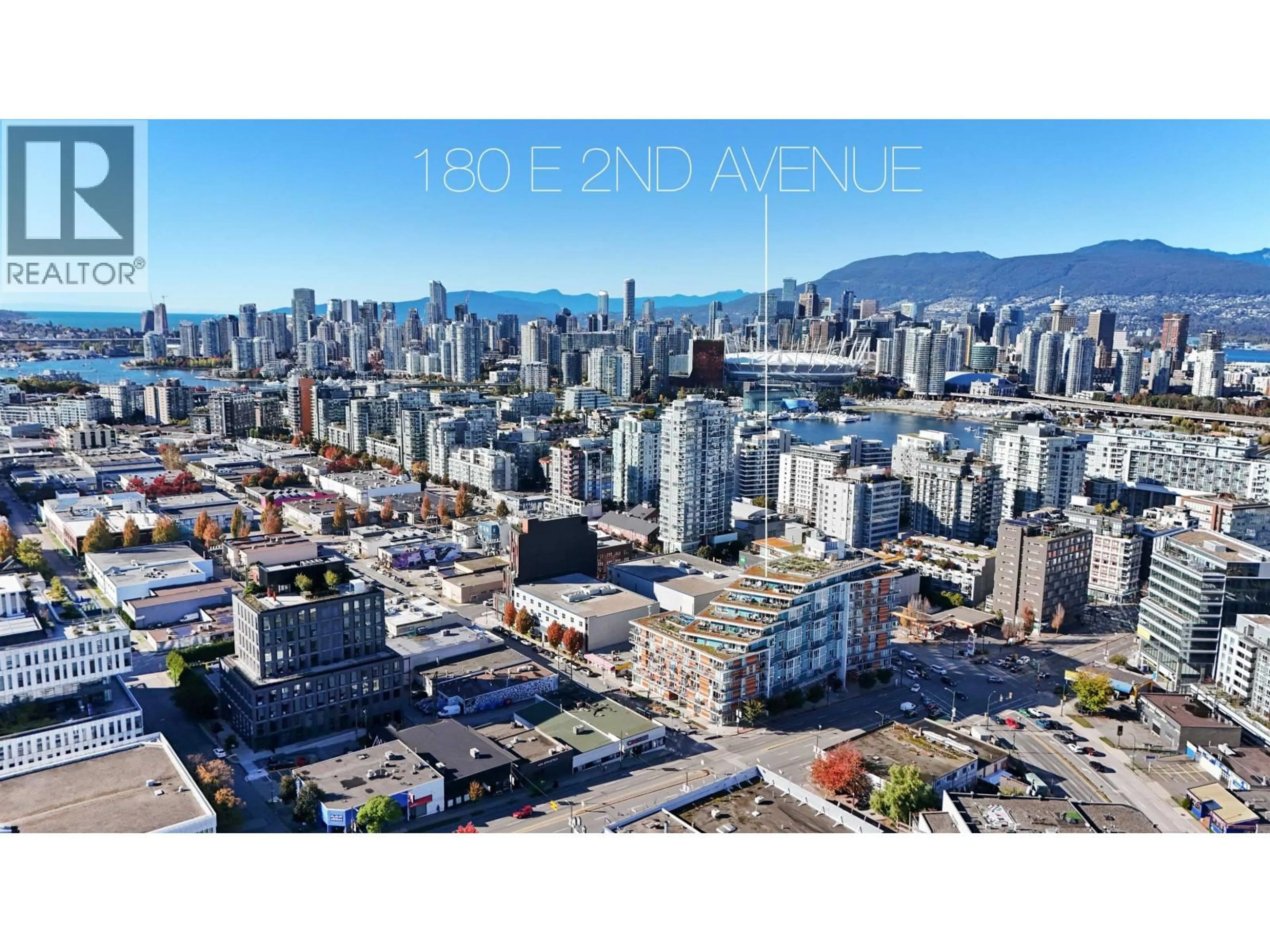 A pic from outside/outdoor area/front of a property/back of a property/a pic from drone, city buildings view from balcony for 604 - 180 2ND AVENUE, Vancouver British Columbia V5T0K4