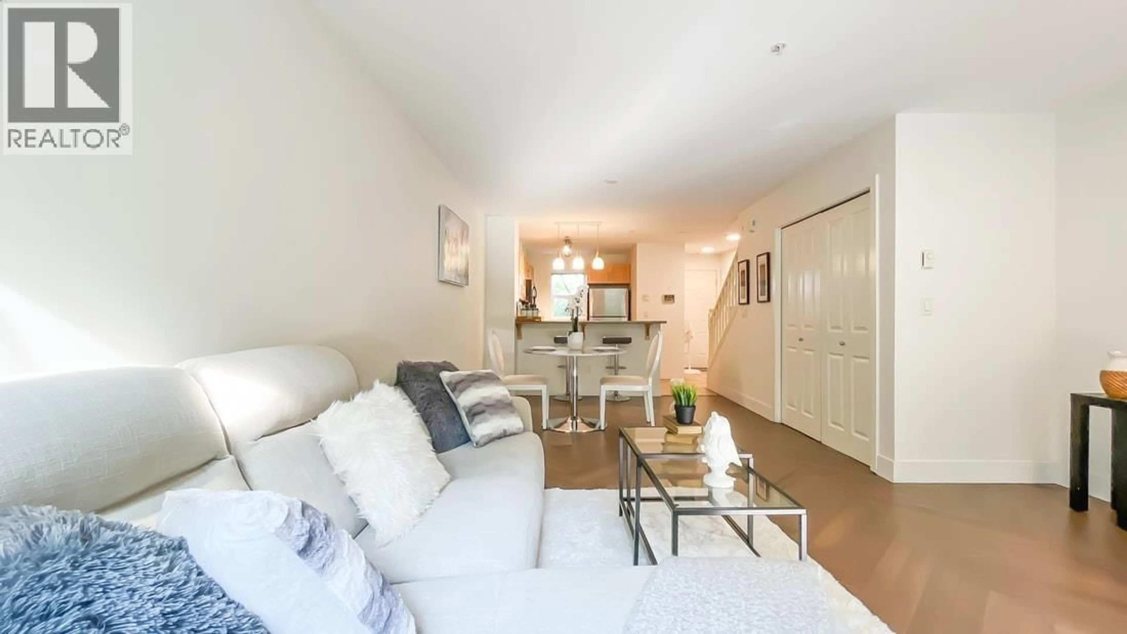 Living room with furniture, unknown for 312 - 7000 21 AVENUE, Burnaby British Columbia V5E4P1