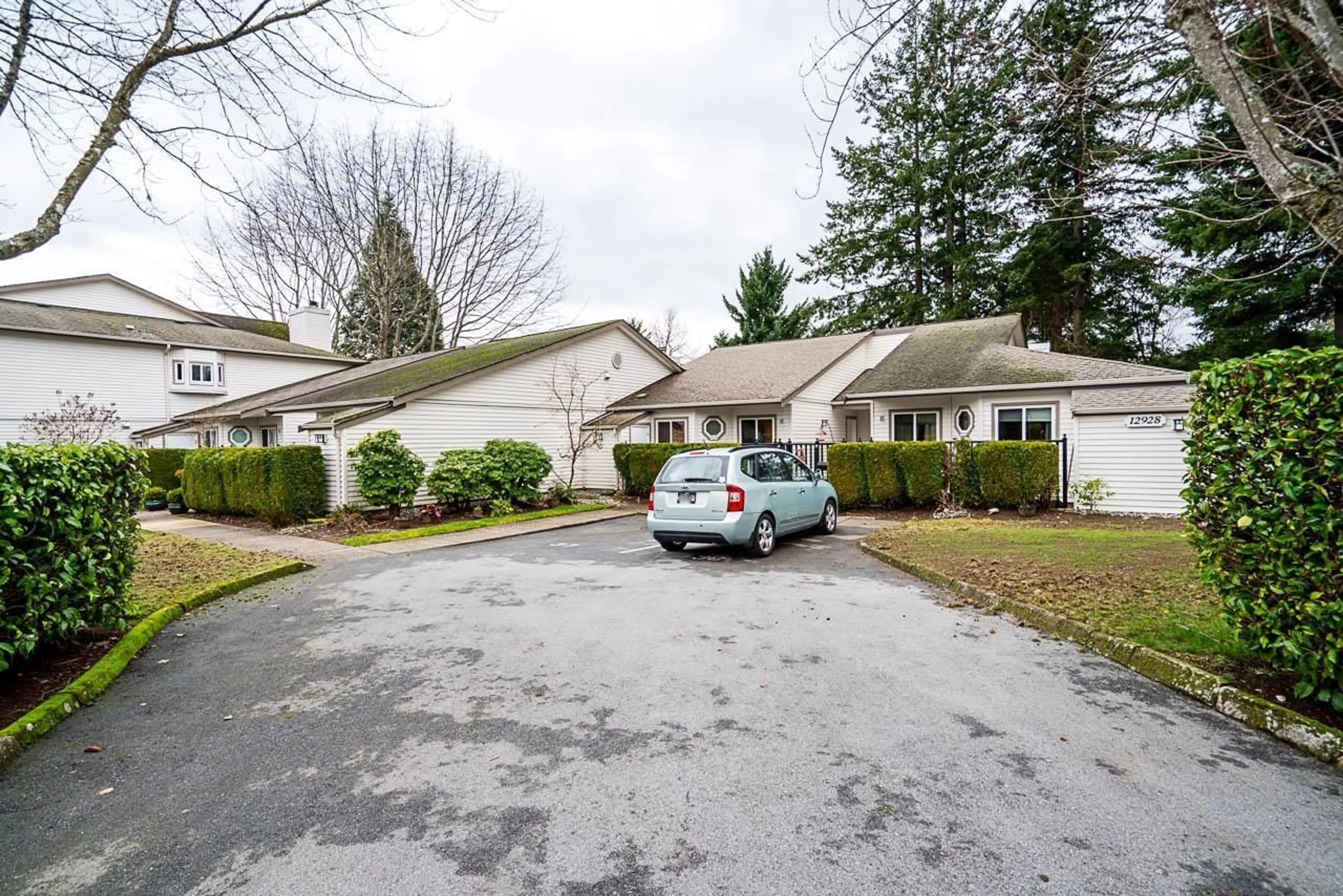 Unknown for 2 - 12928 17 AVENUE, Surrey British Columbia V4A1T5