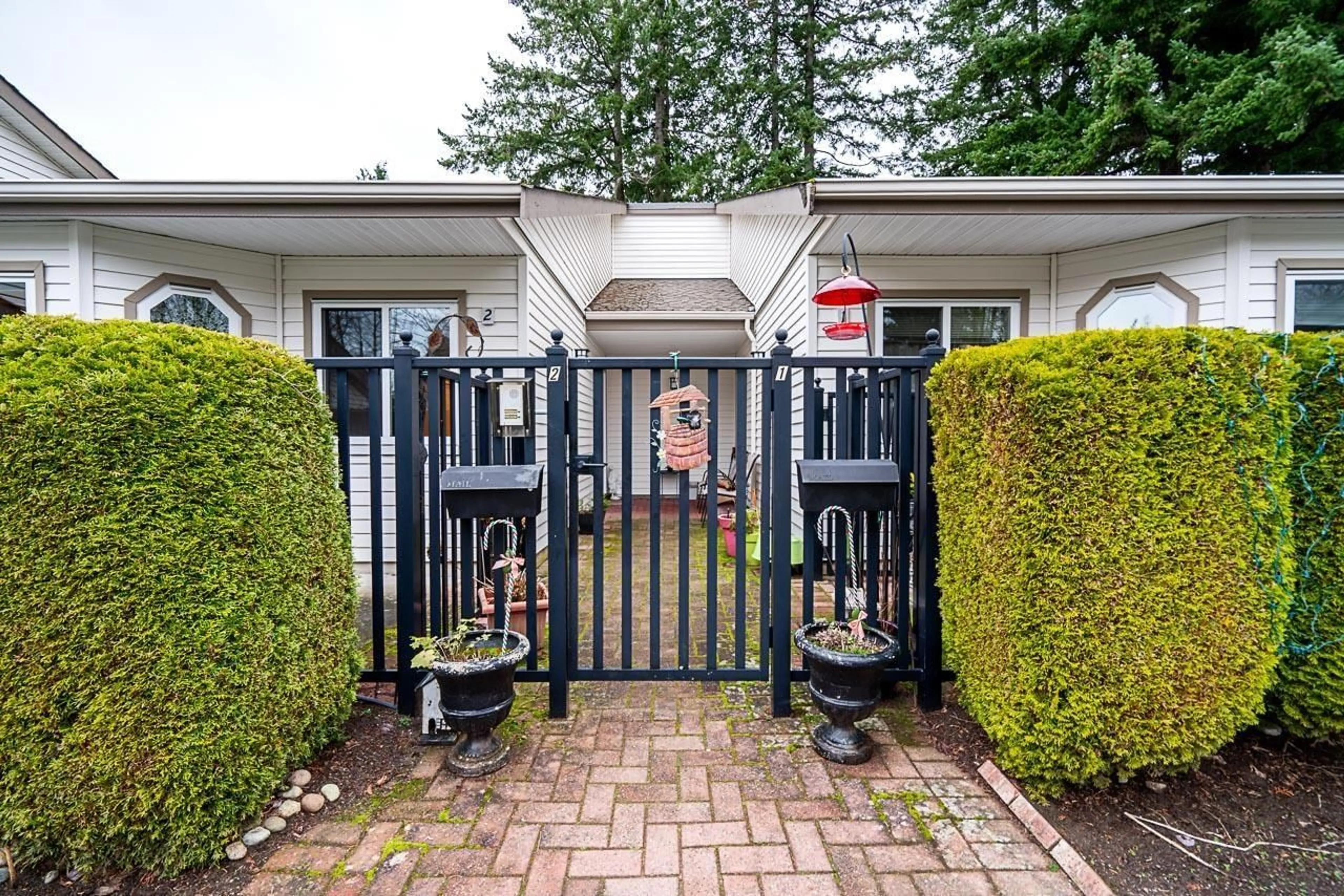 Unknown for 2 - 12928 17 AVENUE, Surrey British Columbia V4A1T5