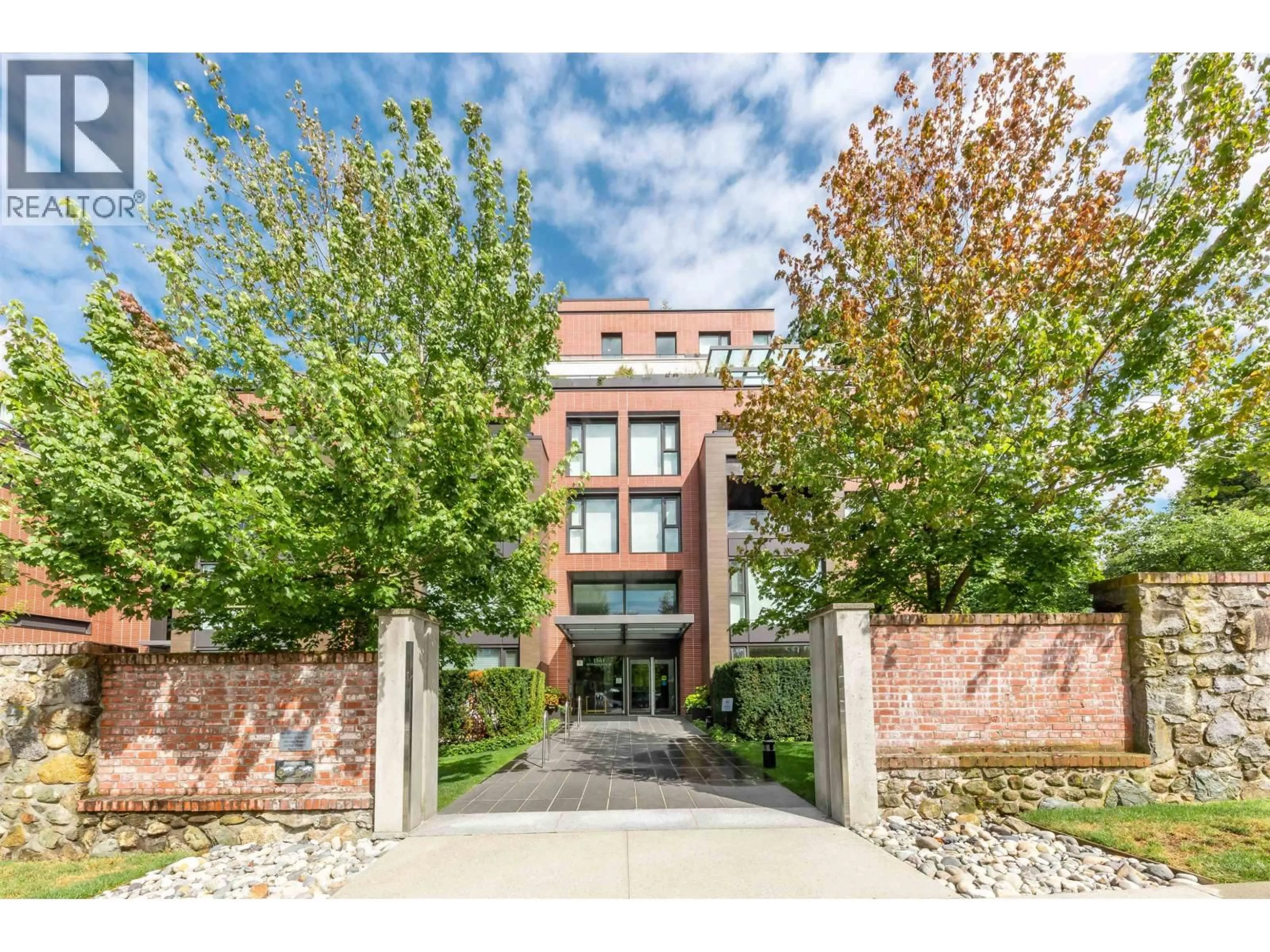 Unknown for 201 - 1561 57TH AVENUE, Vancouver British Columbia V6P0H5