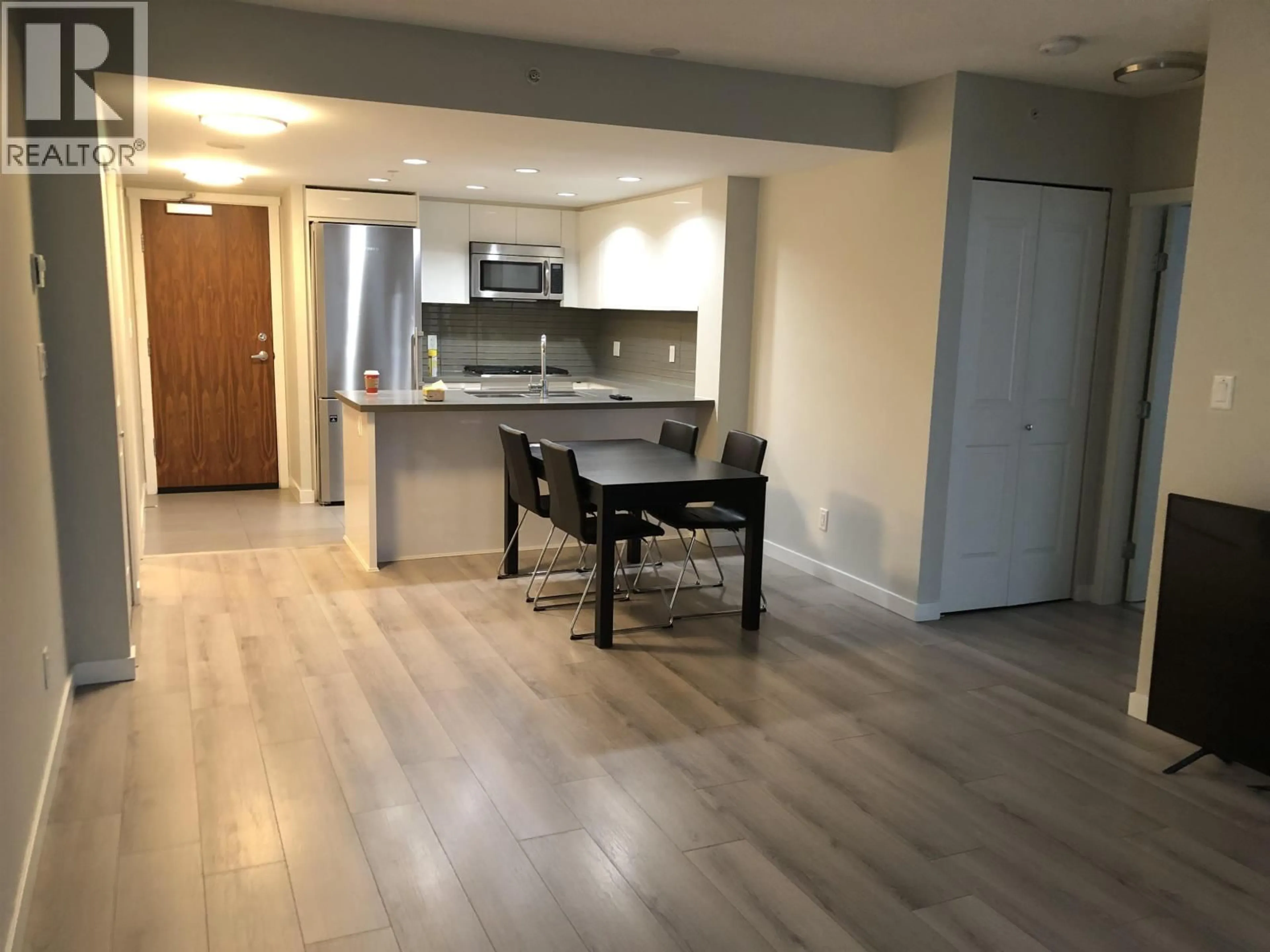 Unknown for 3608 - 4880 BENNETT STREET, Burnaby British Columbia V5H0C1