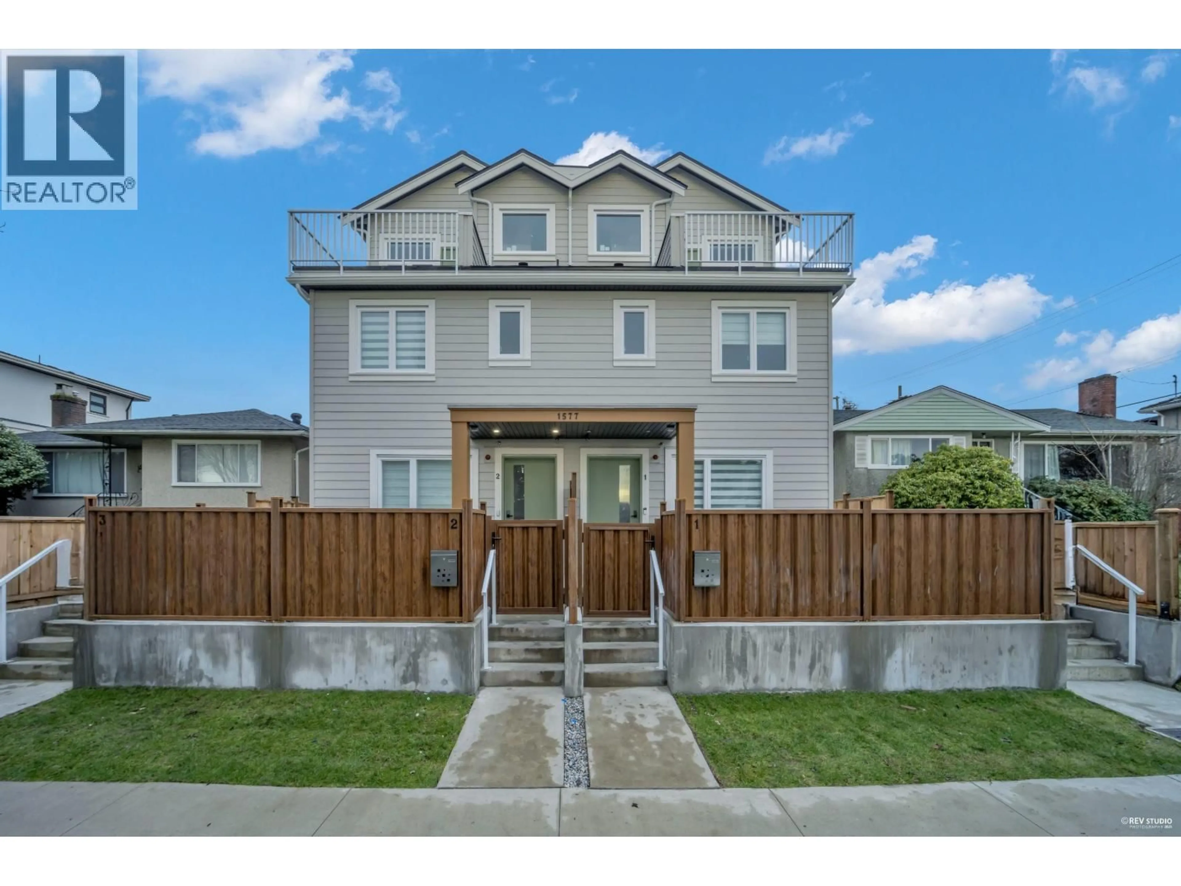 Home with vinyl exterior material, street for 2 - 1577 58TH AVENUE, Vancouver British Columbia V5P2C1