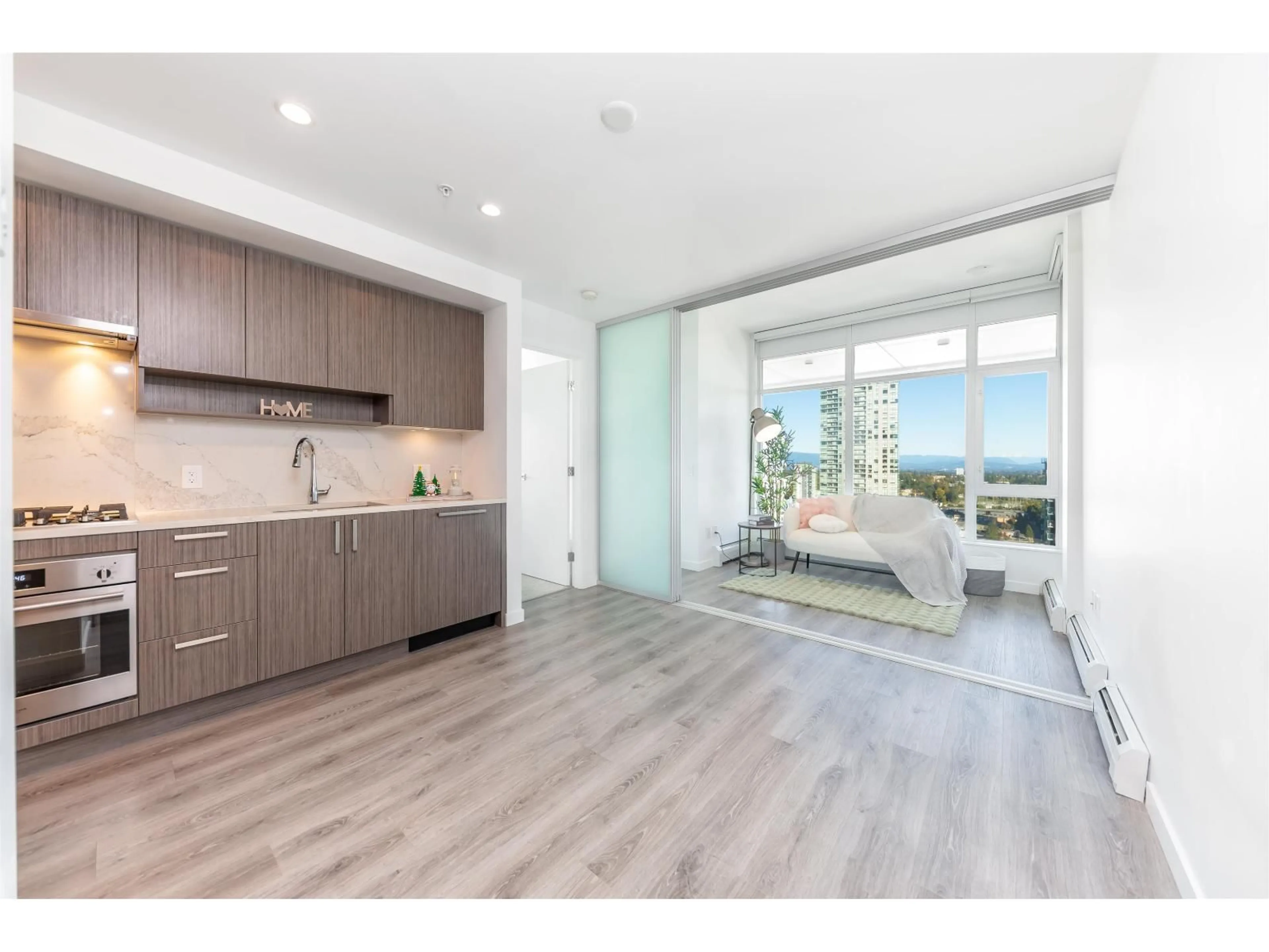 Open concept kitchen, unknown for 3305 - 13350 CENTRAL AVENUE, Surrey British Columbia V3T0S1