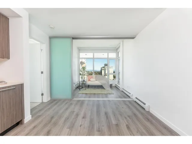 3305 - 13350 CENTRAL AVENUE, Surrey 5