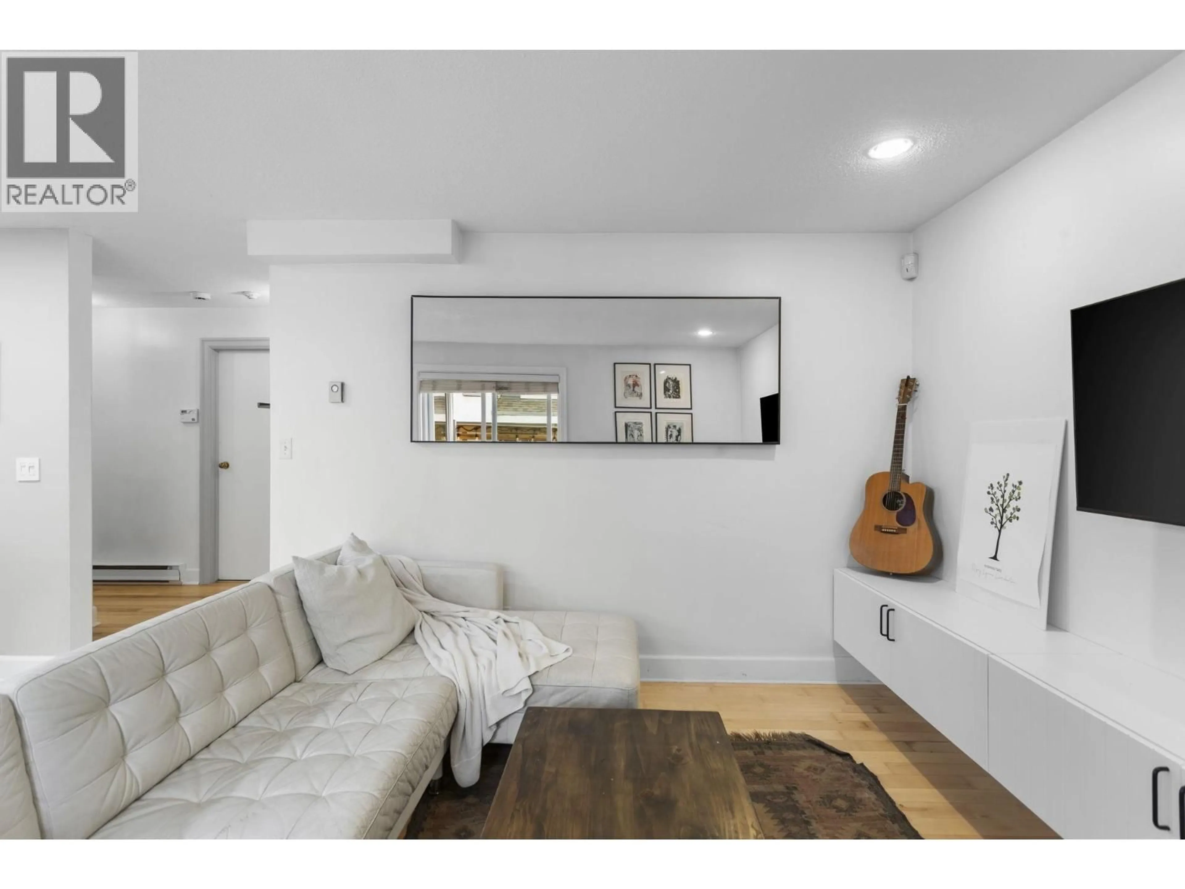 Living room with furniture, unknown for 104 - 1045 8TH AVENUE, Vancouver British Columbia V6H1C3