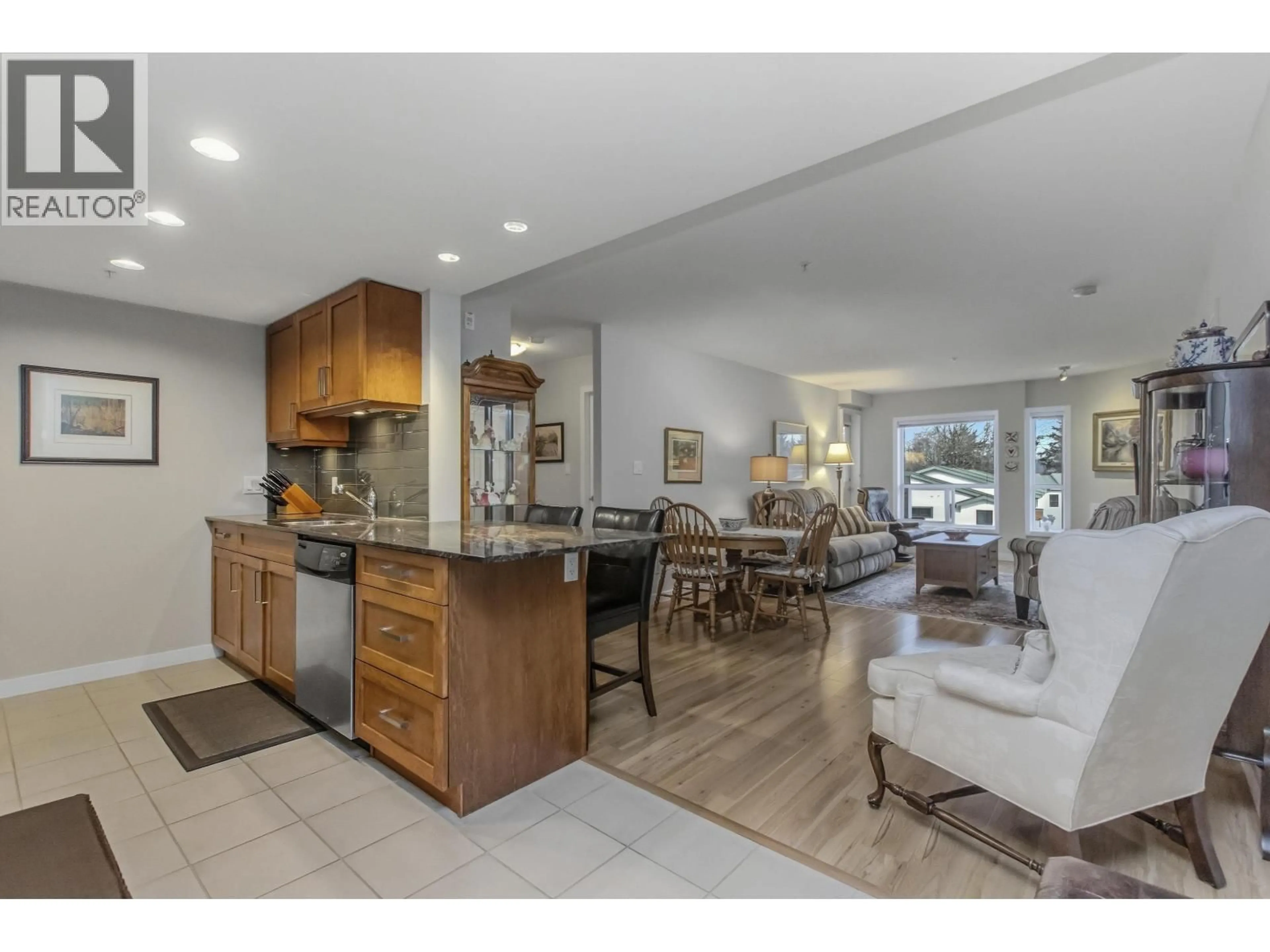 Open concept kitchen, unknown for 416 - 1212 MAIN STREET, Squamish British Columbia V8B0S4