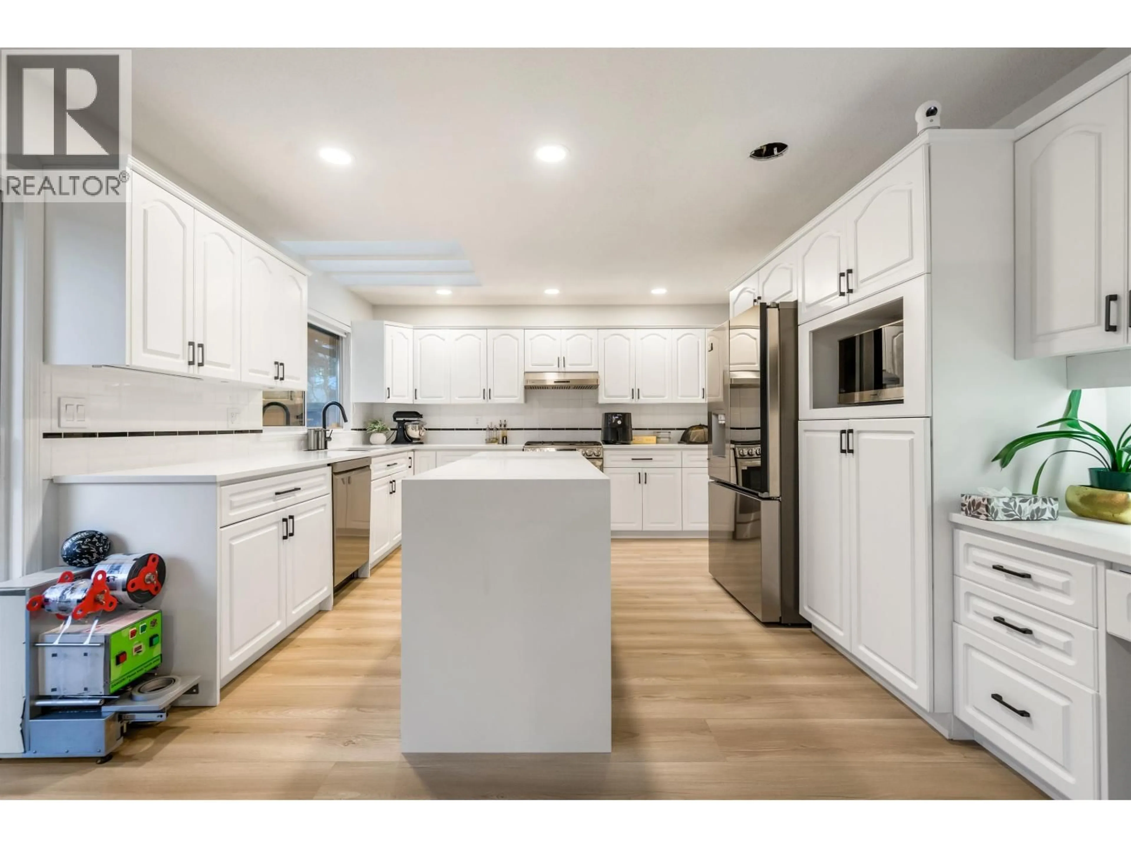 Open concept kitchen, unknown for 22531 MCCLINTON AVENUE, Richmond British Columbia V6V2P8