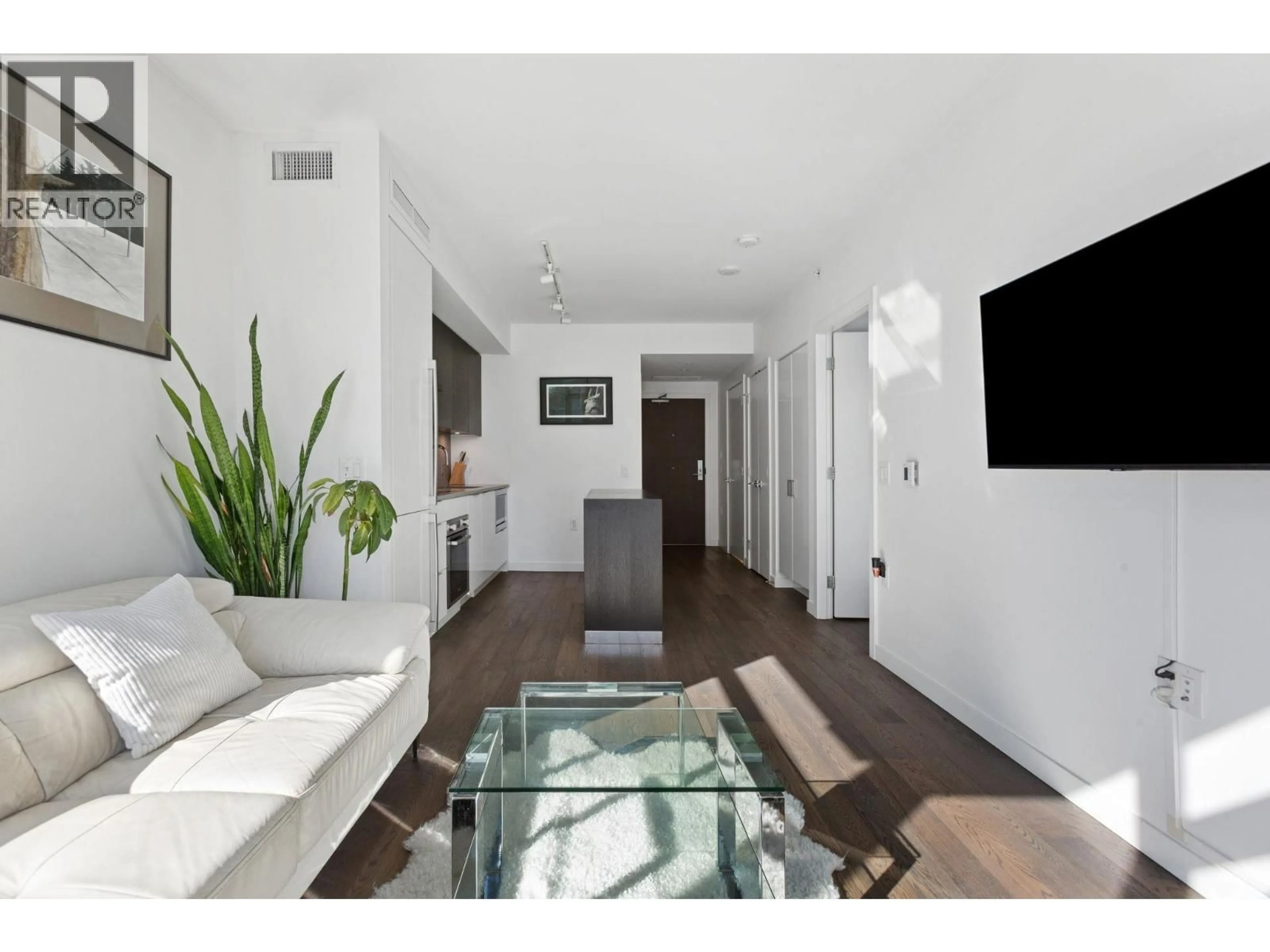 Unknown for 609 - 1688 PULLMAN PORTER STREET, Vancouver British Columbia V6A0H4