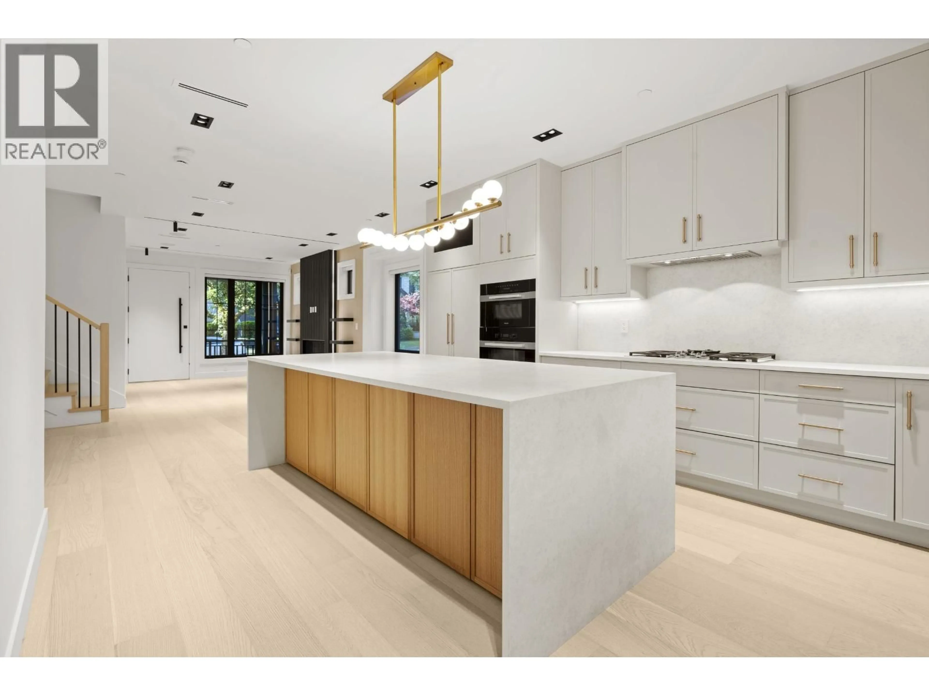 Open concept kitchen, ceramic/tile floor for 3218 39TH AVENUE, Vancouver British Columbia V6N2Z9