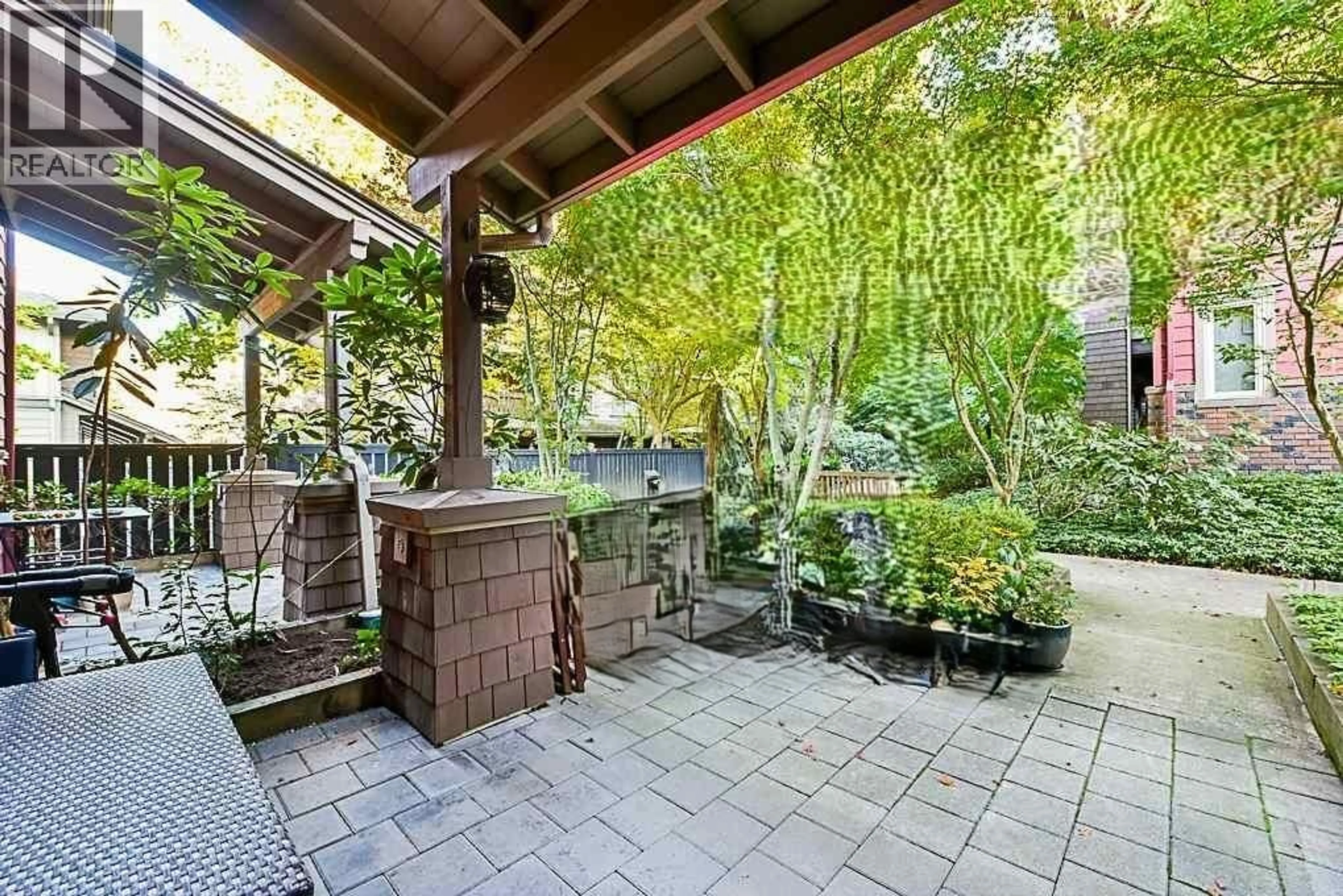 Patio, unknown for 112 - 675 PARK CRESCENT, New Westminster British Columbia V3L5W4