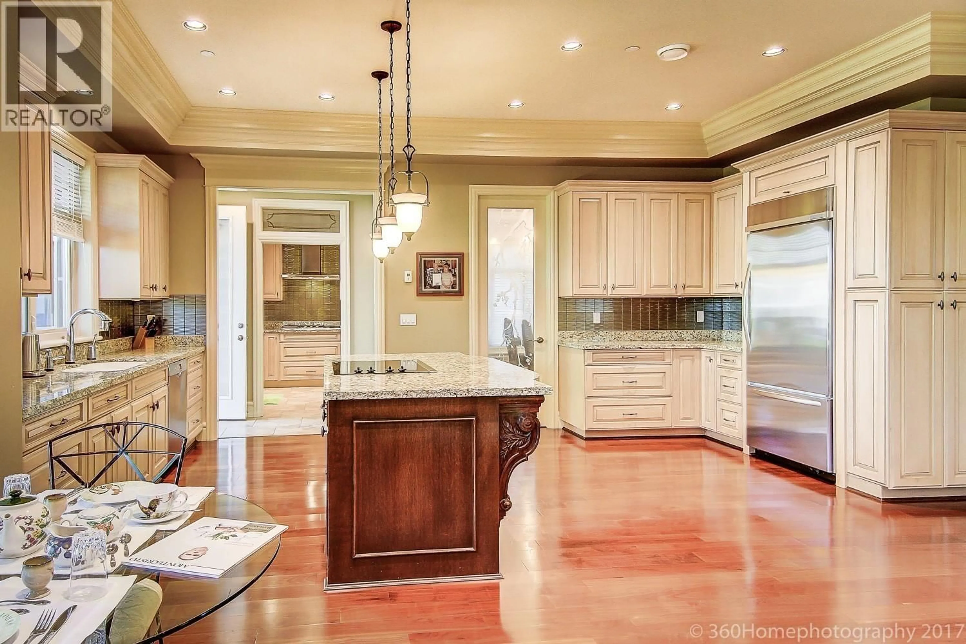 Open concept kitchen, ceramic/tile floor for 6981 LAUREL STREET, Vancouver British Columbia V6P3T6