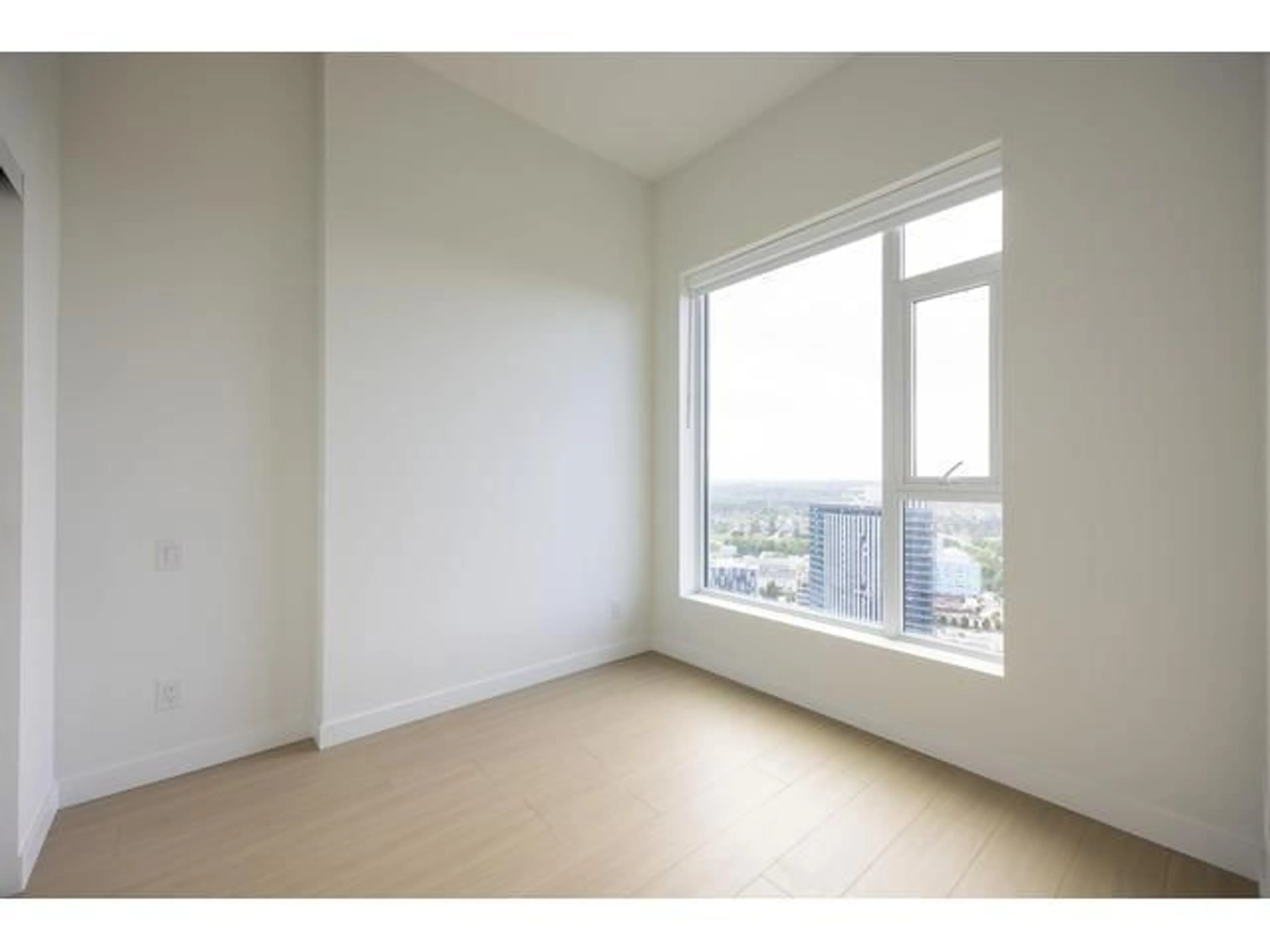 A pic of a room for 1002 - 13745 GEORGE JUNCTION, Surrey British Columbia V3T0V8