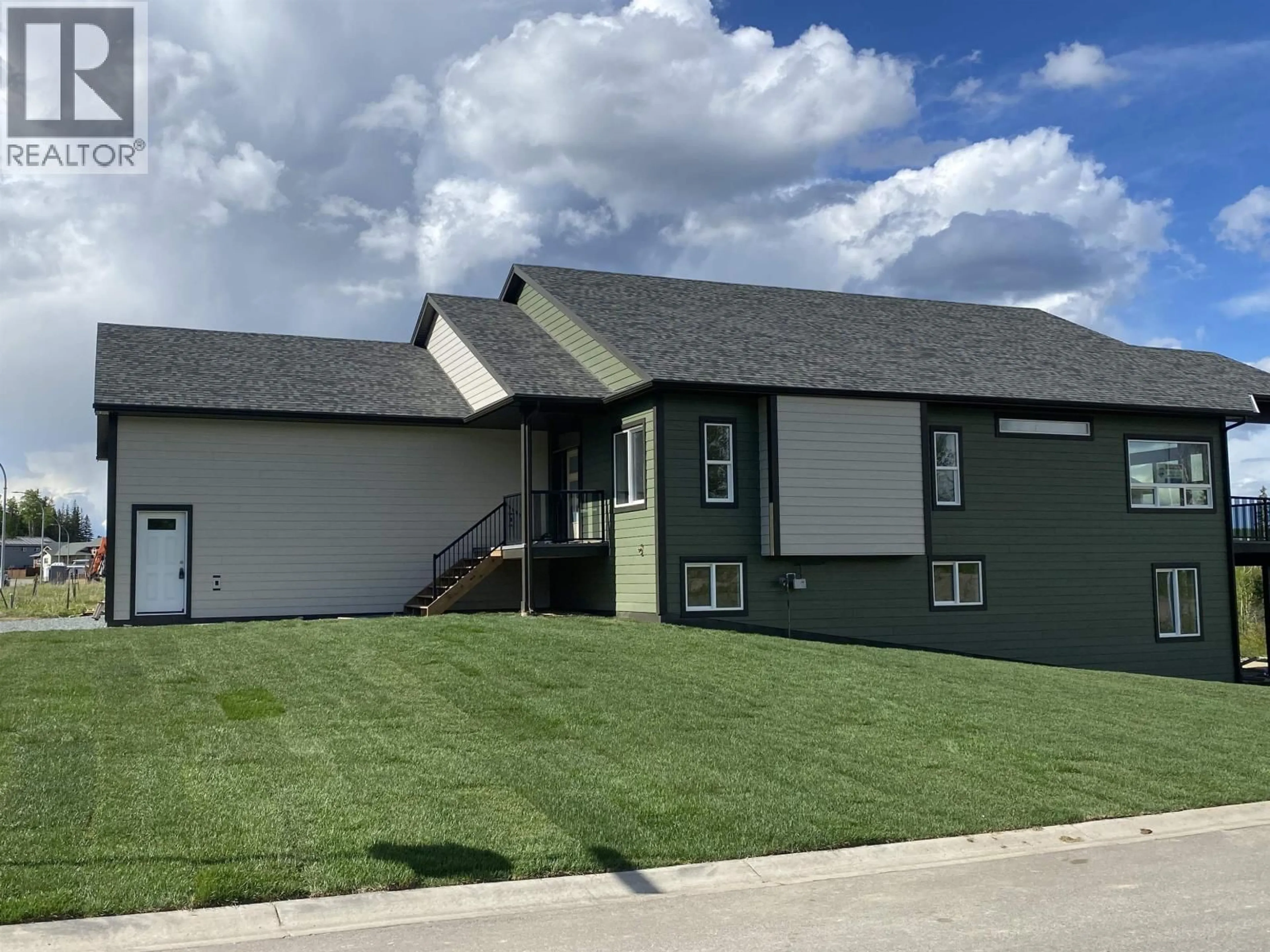 Home with vinyl exterior material, street for 7428 FOXRIDGE AVENUE, Prince George British Columbia V2N0H2