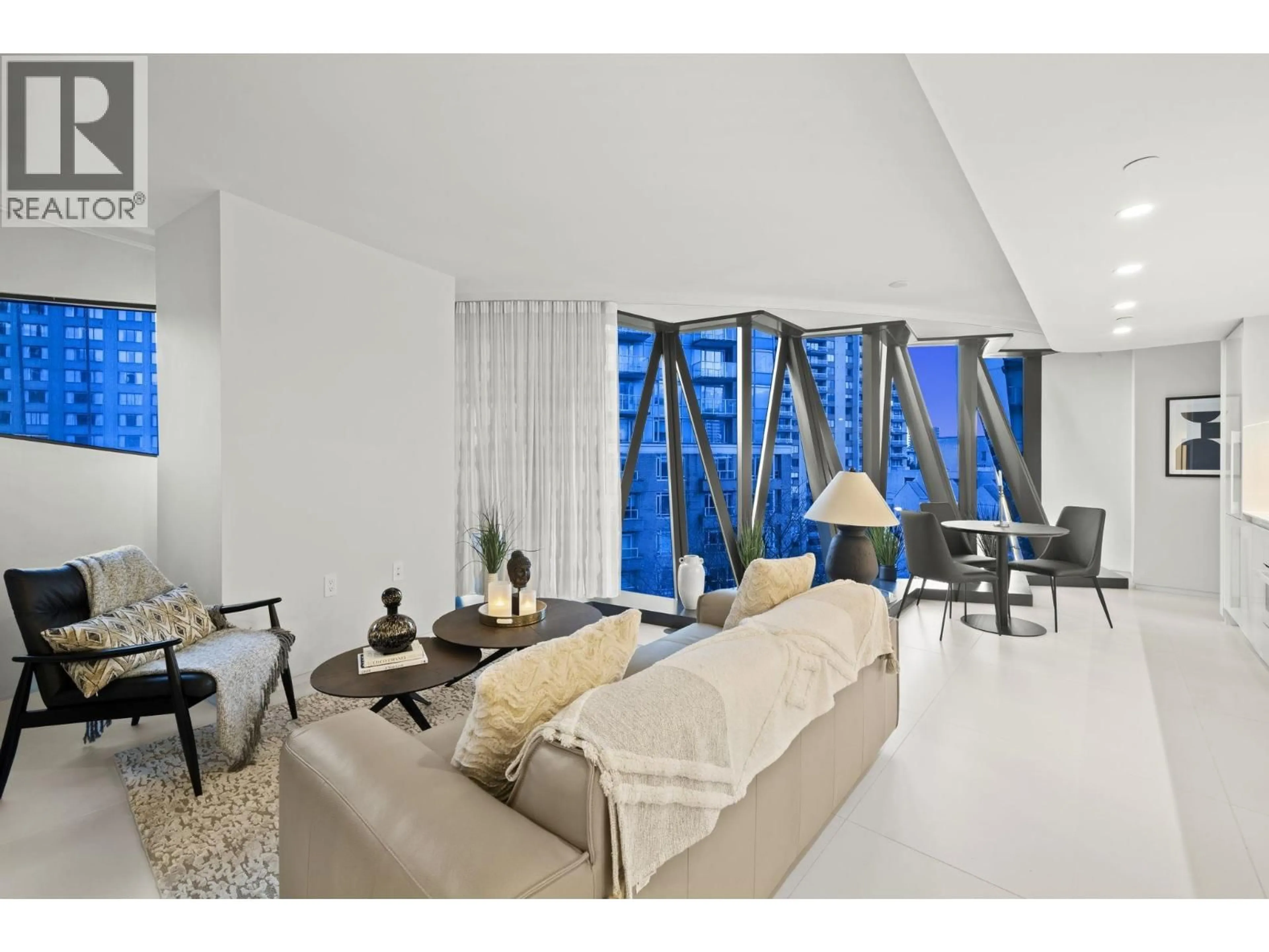 Living room with furniture, unknown for 703 - 1033 NELSON STREET, Vancouver British Columbia V6E0E5