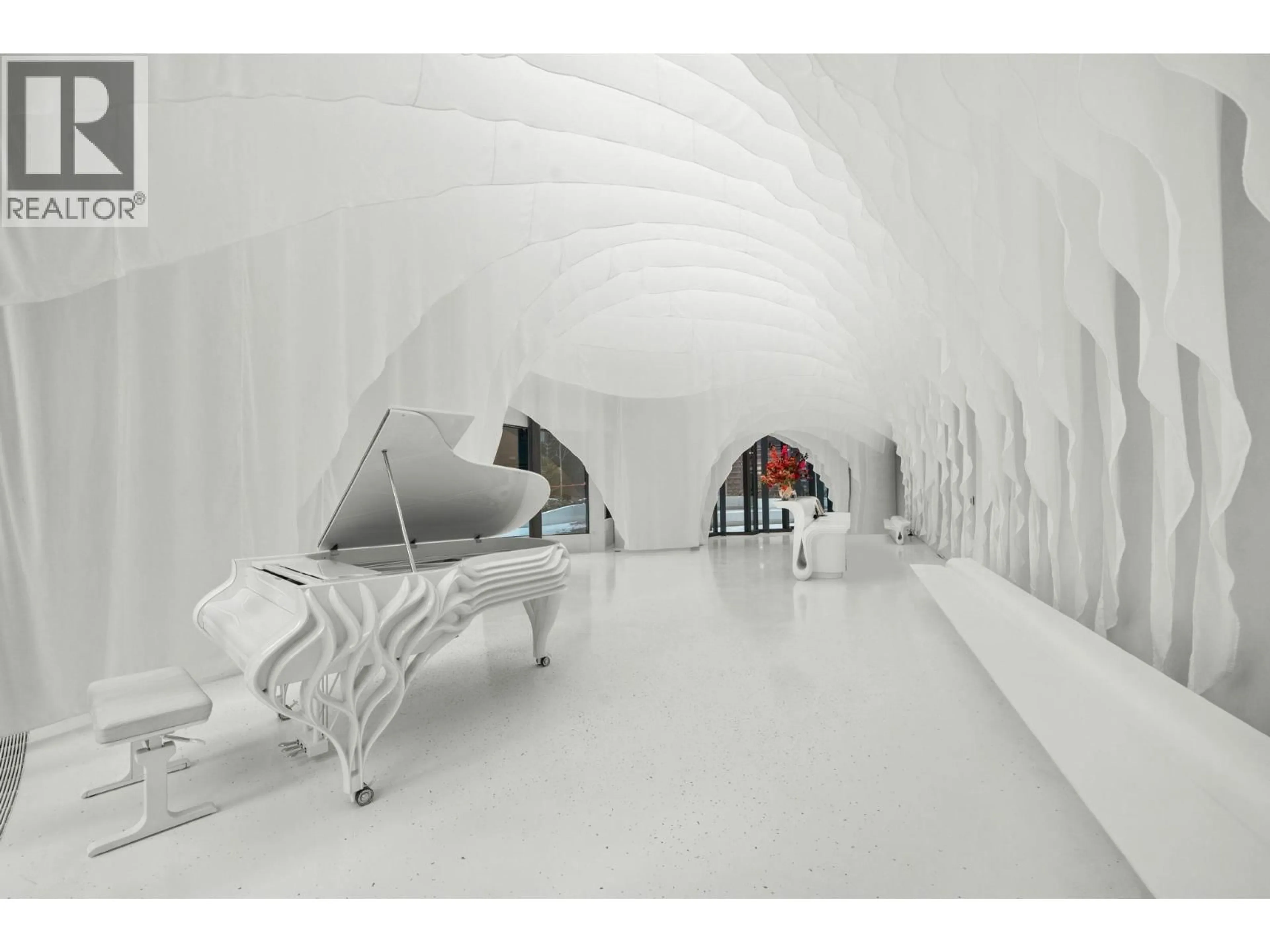 Indoor foyer for 703 - 1033 NELSON STREET, Vancouver British Columbia V6E0E5