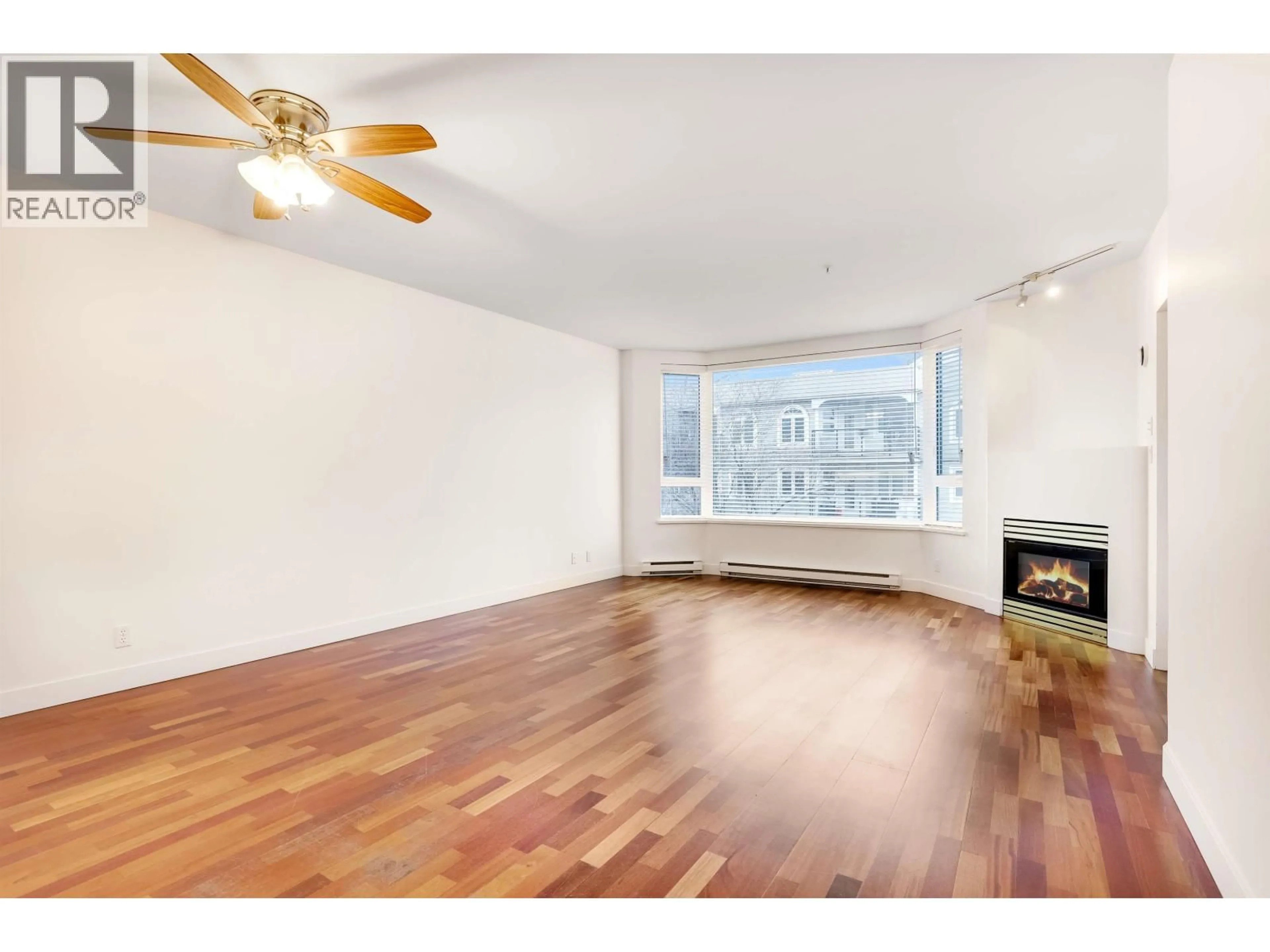 A pic of a room for 203 - 1688 CYPRESS STREET, Vancouver British Columbia V6J5J1