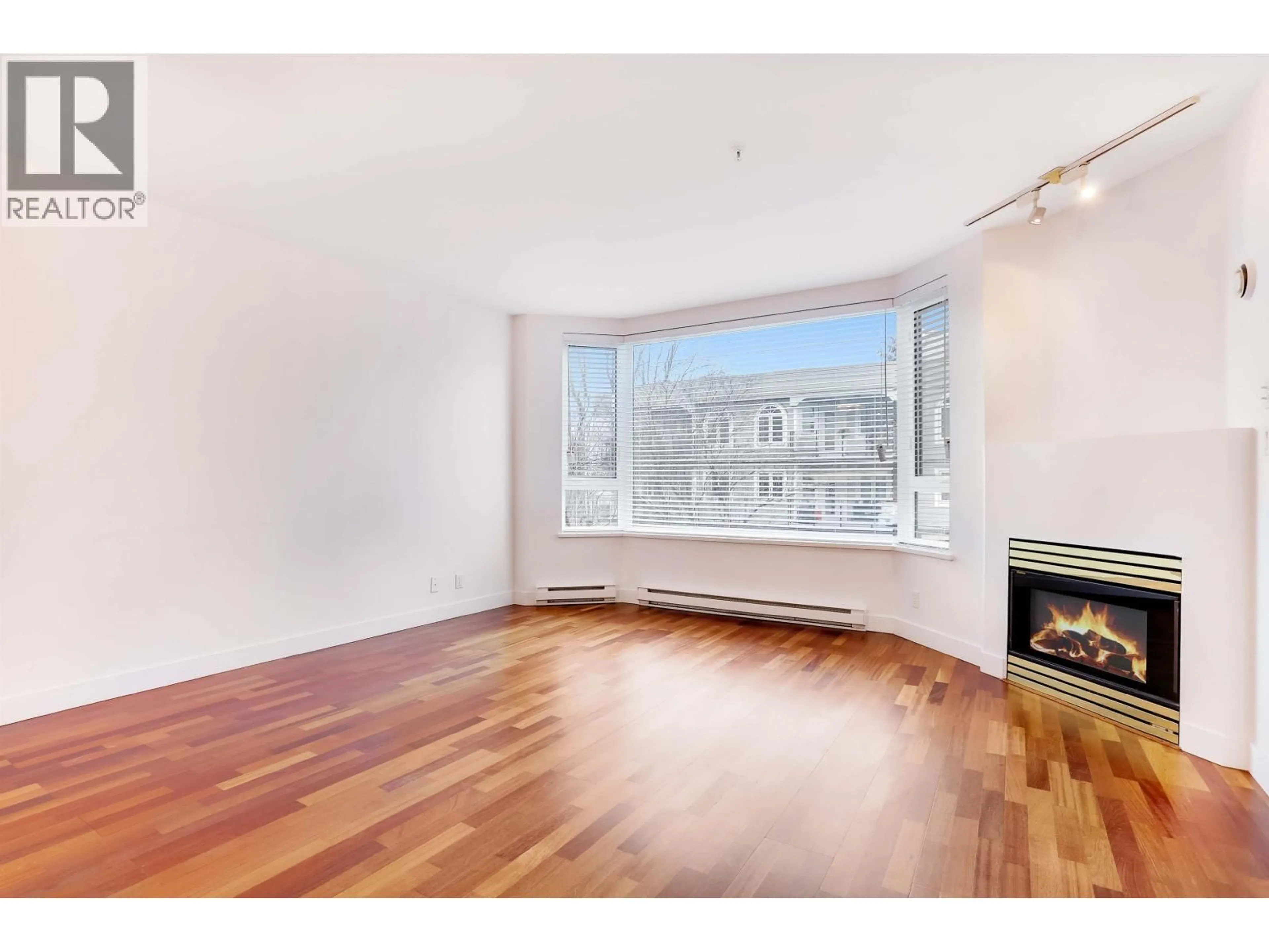 A pic of a room for 203 - 1688 CYPRESS STREET, Vancouver British Columbia V6J5J1