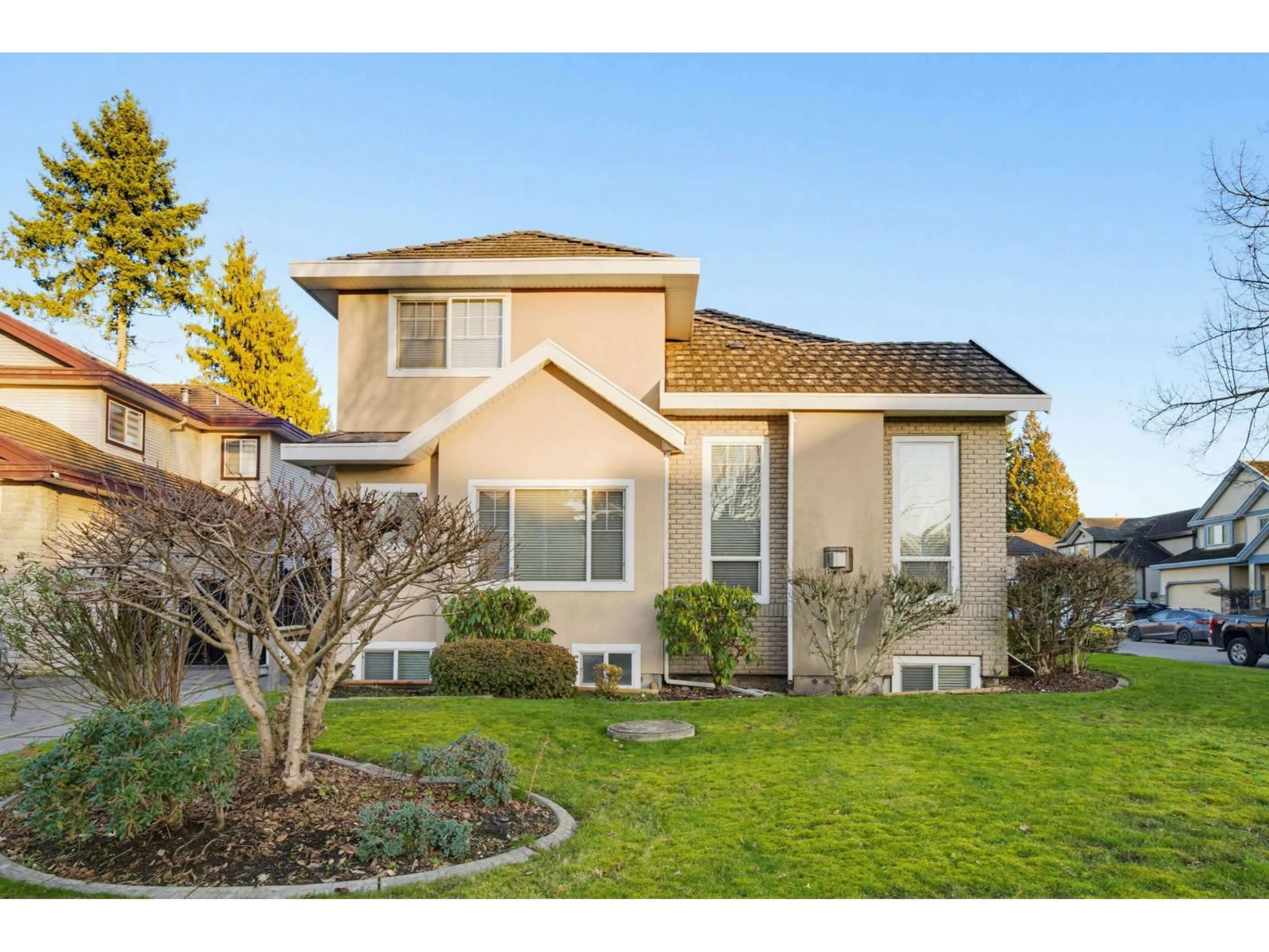 Home with vinyl exterior material, street for 7452 WILTSHIRE DRIVE, Surrey British Columbia V3S2Y7