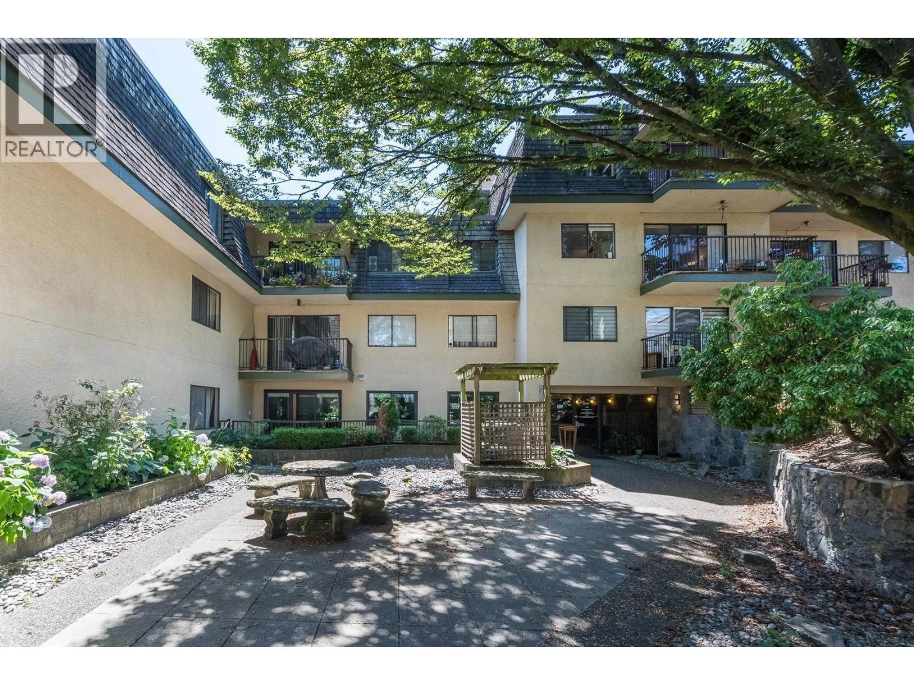 Patio, unknown for 107 - 466 EIGHTH AVENUE, New Westminster British Columbia V3L4L2