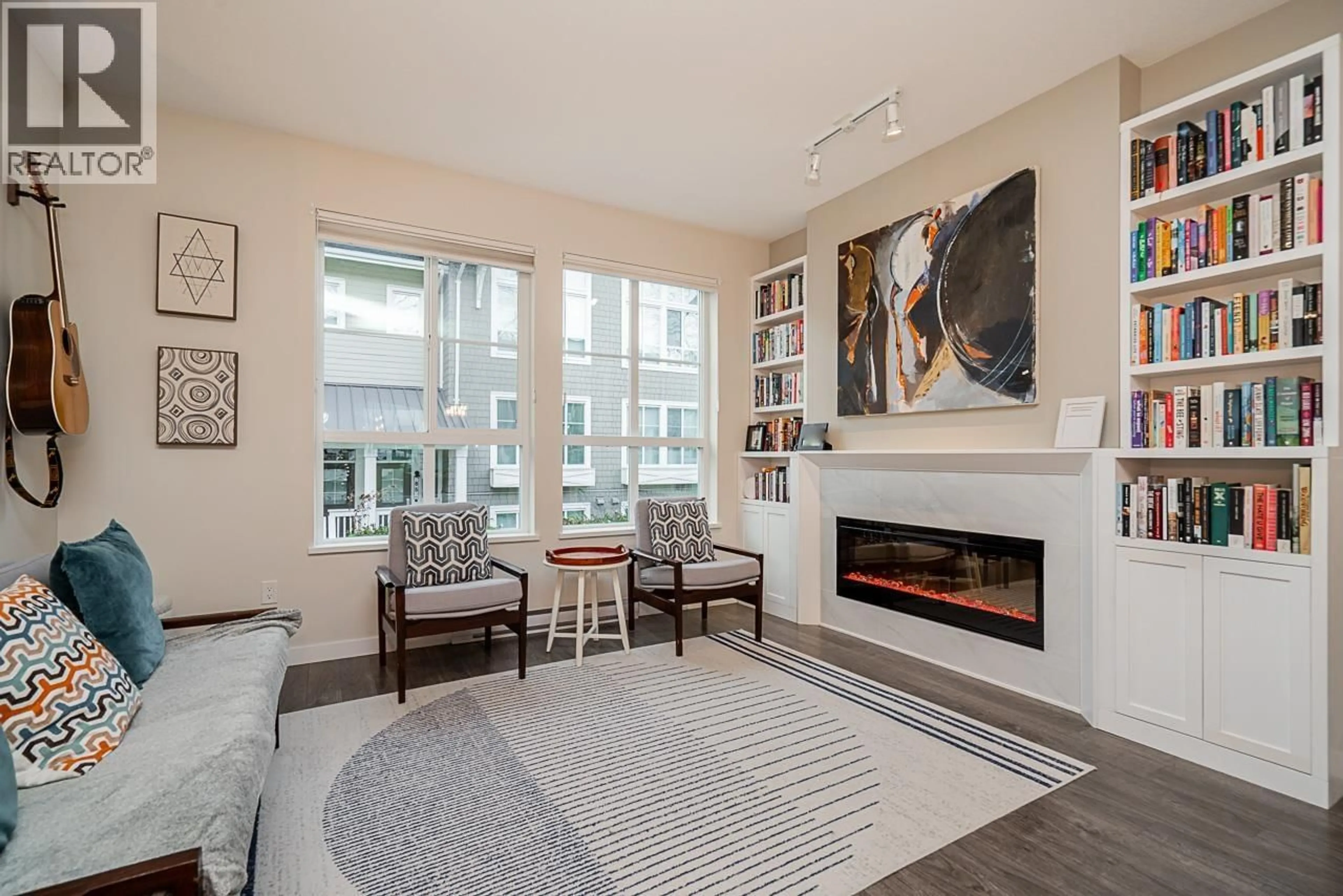 Living room with furniture, unknown for 91 - 5551 ADMIRAL WAY, Delta British Columbia V4K0C9