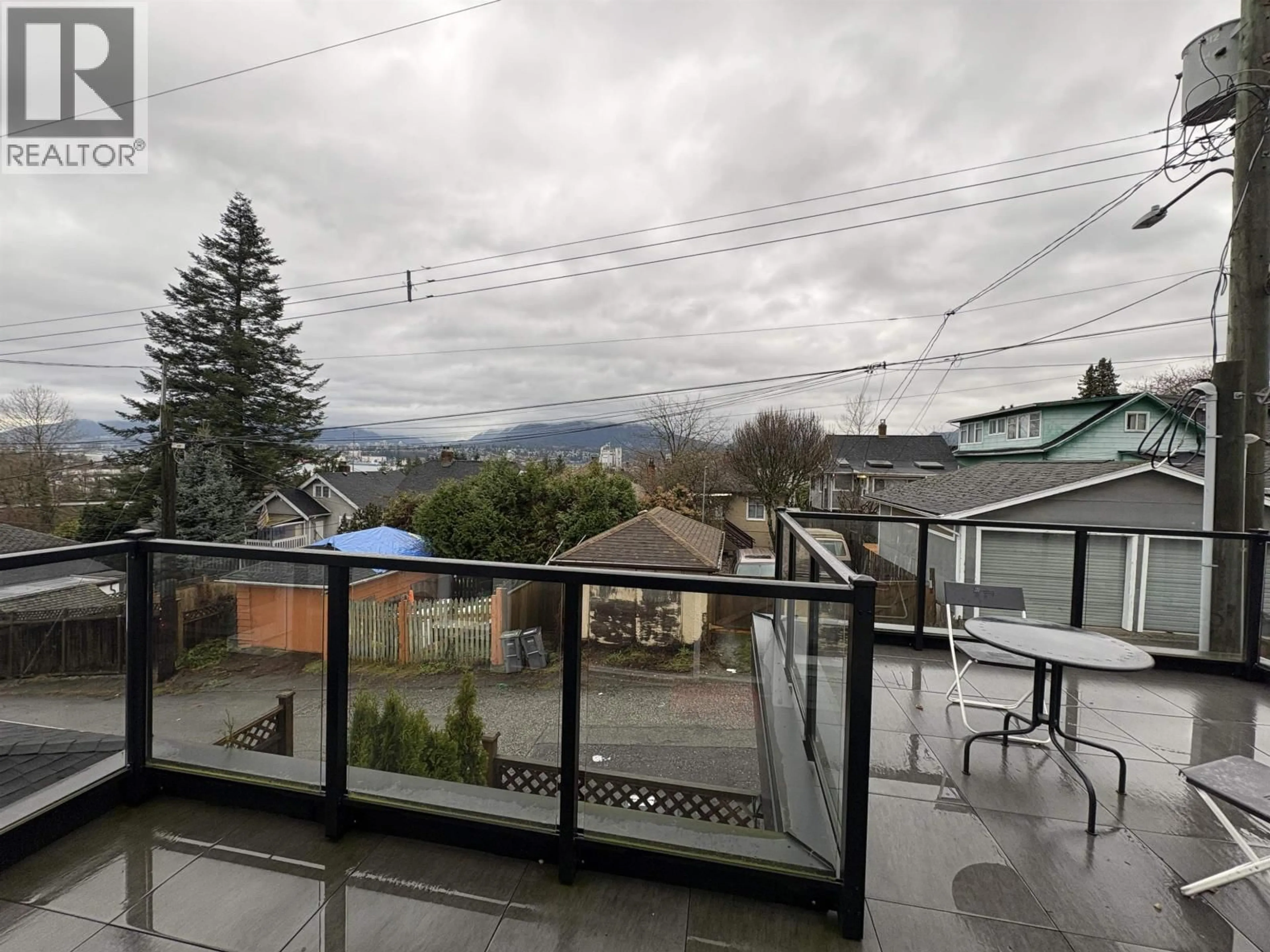Balcony in the apartment, mountain view for 3429 DUNDAS STREET, Vancouver British Columbia V5K1R9