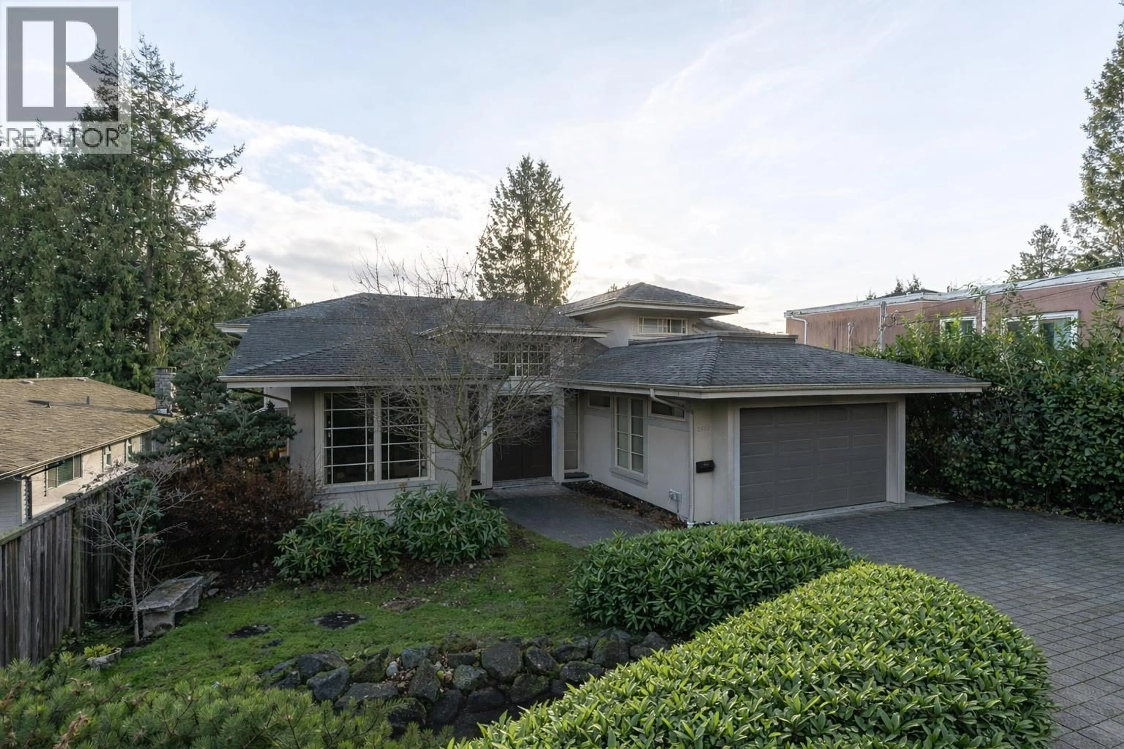 Unknown for 2566 MARINE DRIVE, West Vancouver British Columbia V7V1L4