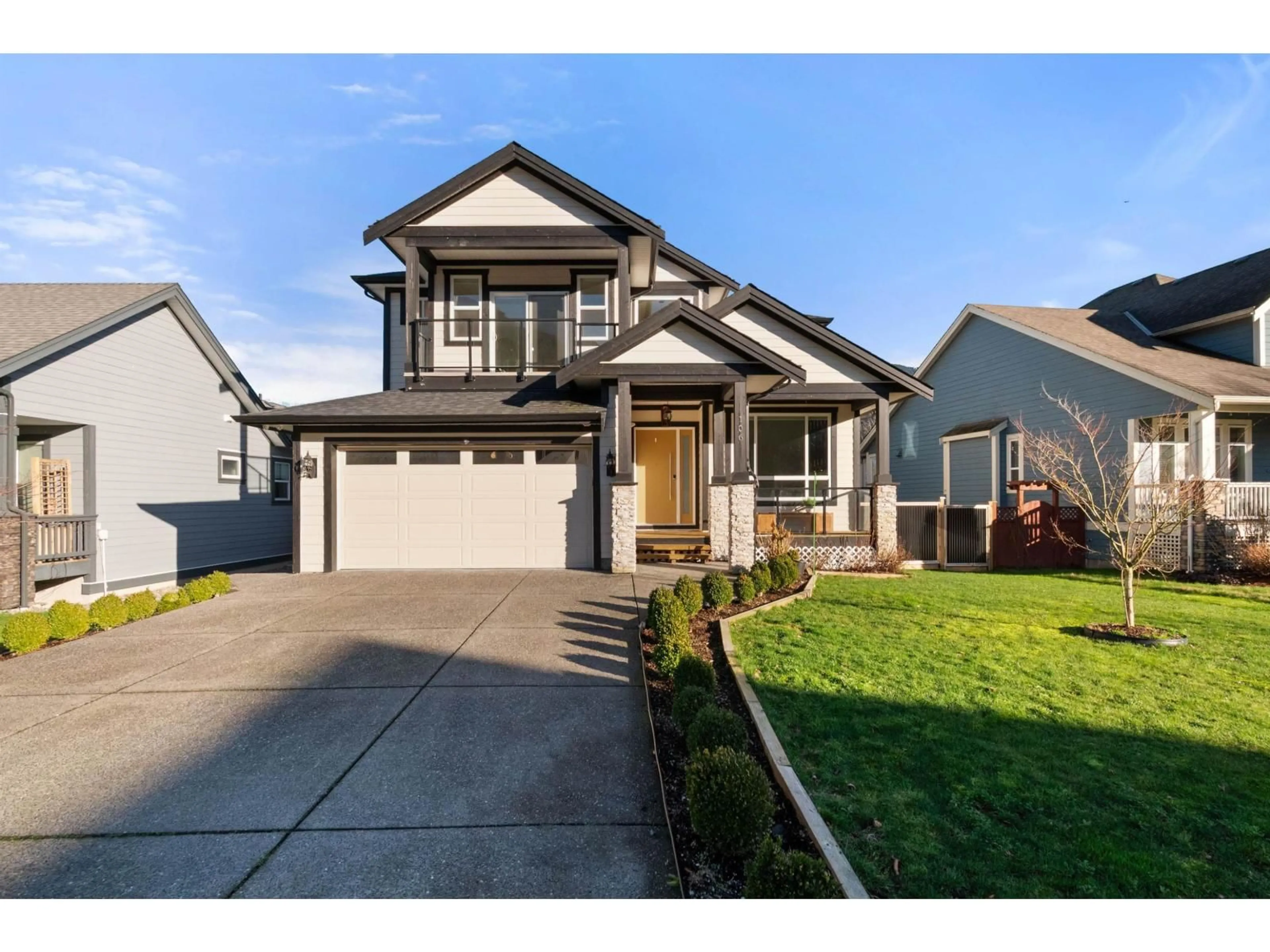 Home with vinyl exterior material, street for 106 - 14500 MORRIS VALLEY ROAD, Mission British Columbia V0M1A1