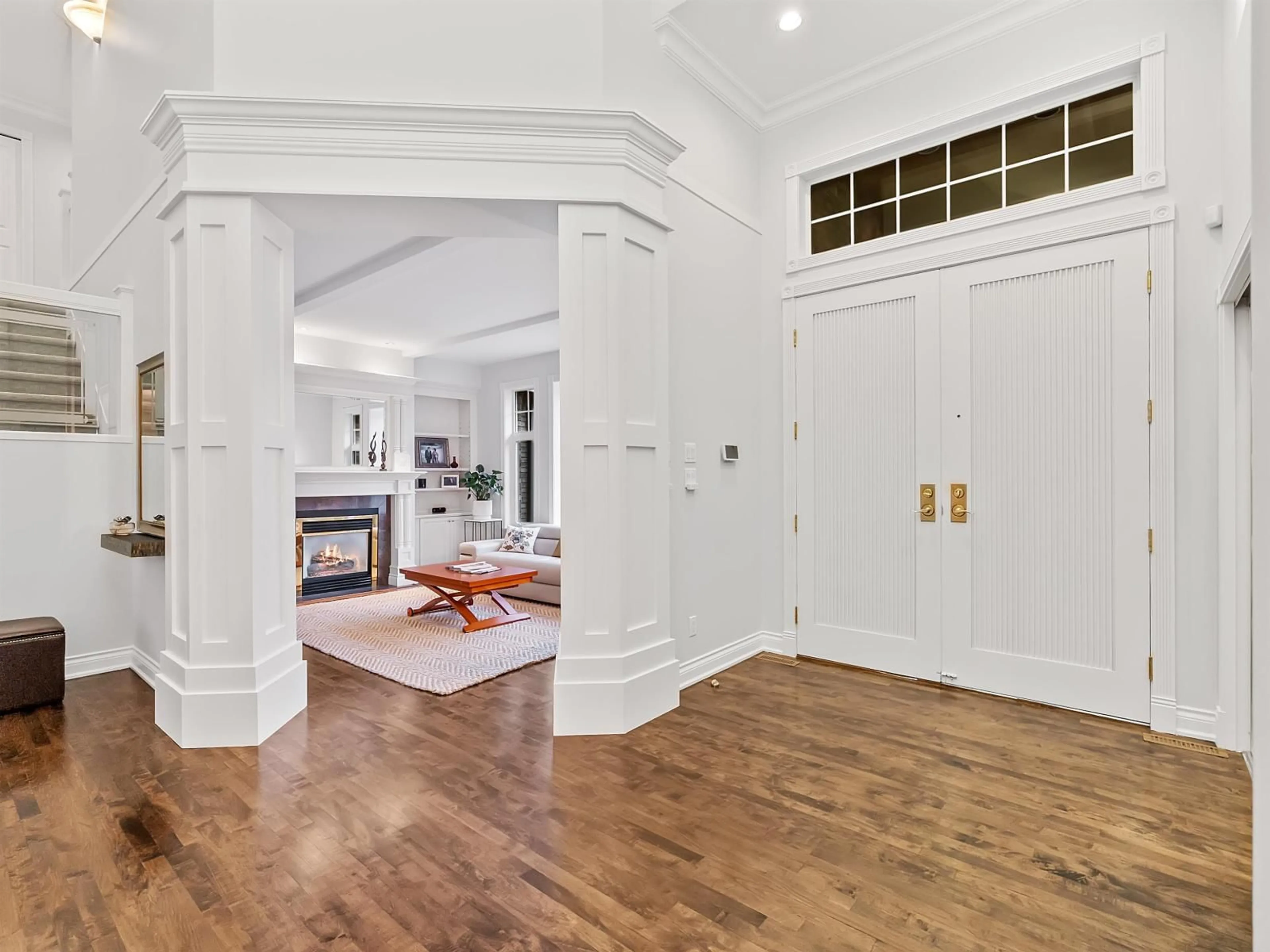 Indoor entryway for 16128 MORGAN CREEK CRESCENT, Surrey British Columbia V3Z0J2