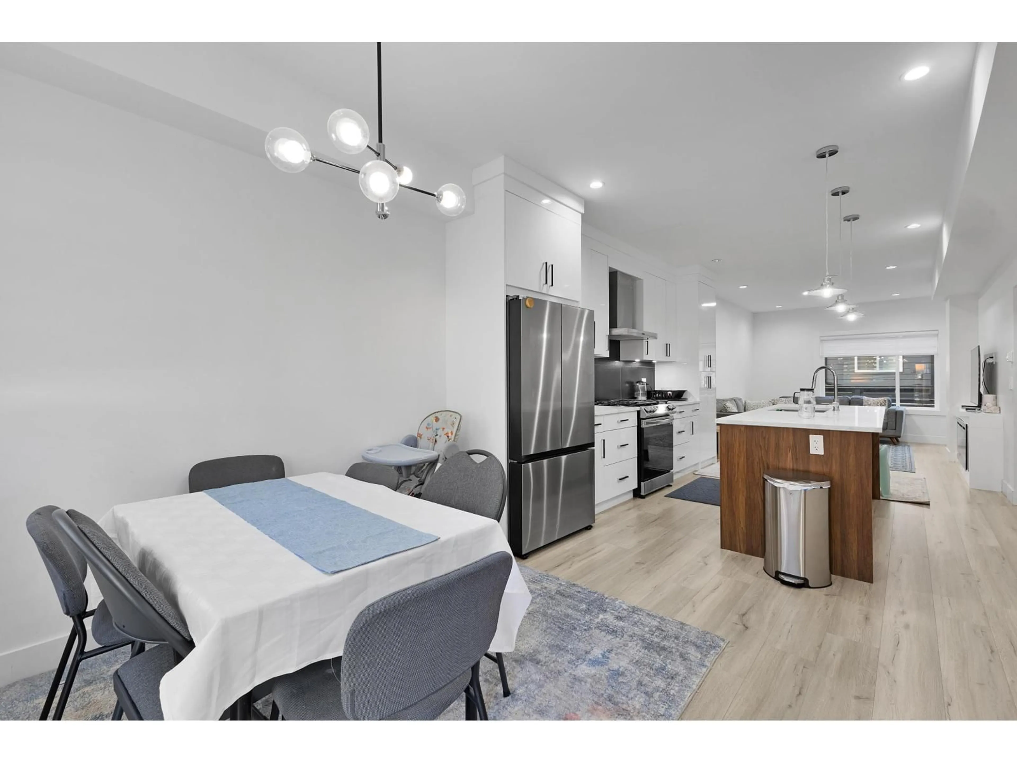 Open concept kitchen, unknown for 15 - 9652 162A STREET, Surrey British Columbia V4N2E4