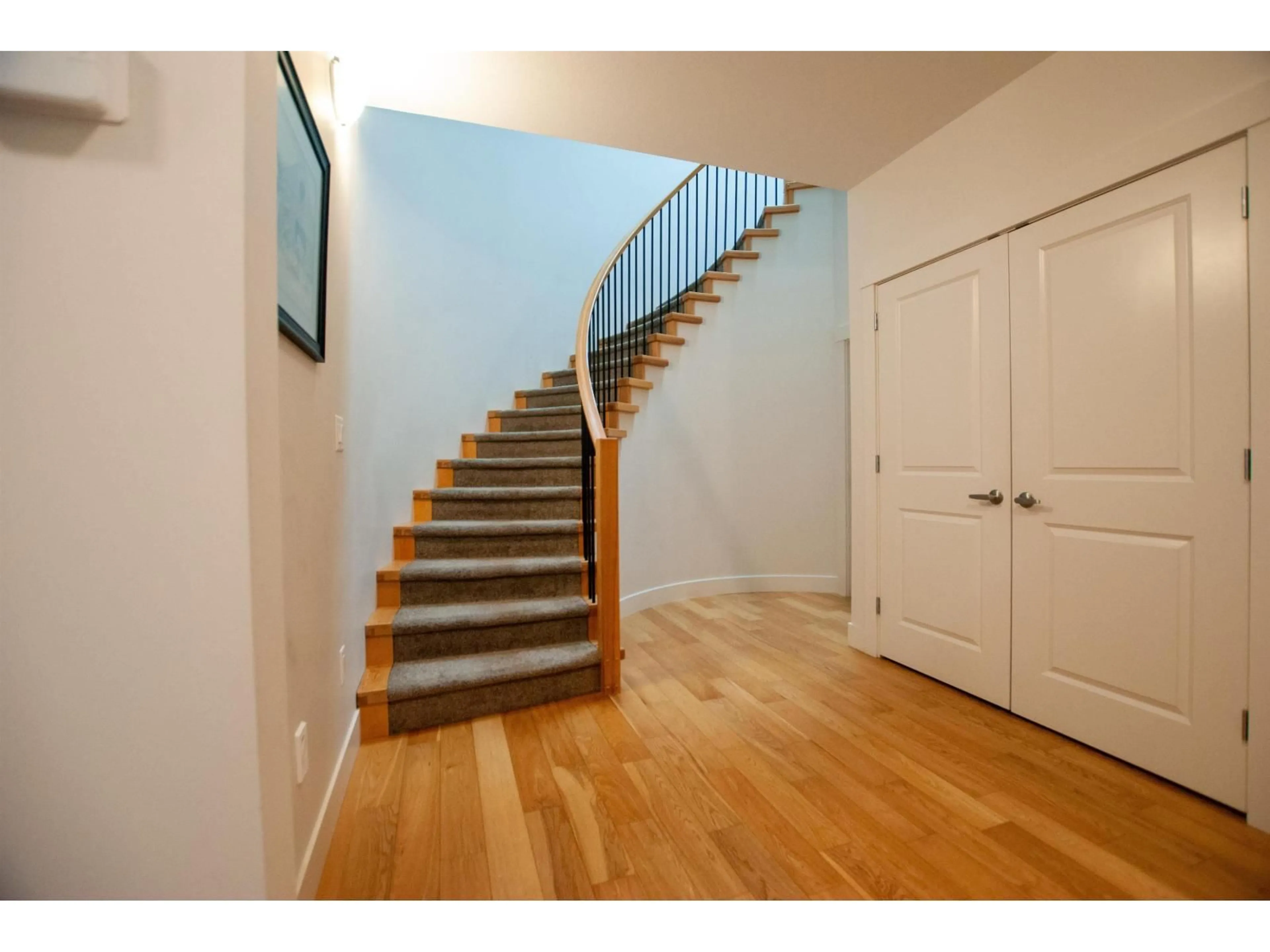 Stairs for 114 - 51096 FALLS COURT, Chilliwack British Columbia V4Z1K7