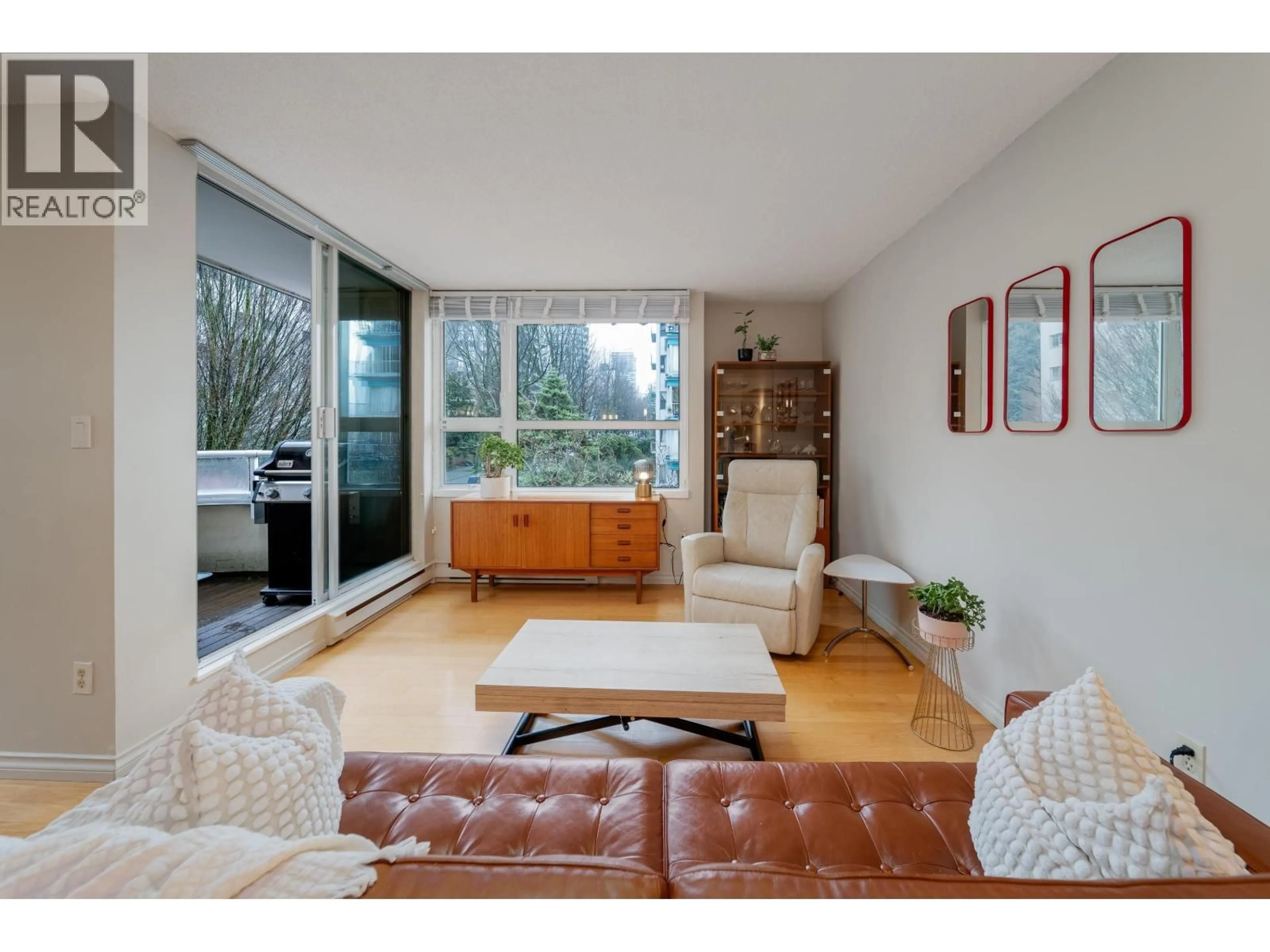 Living room with furniture, unknown for 401 - 1406 HARWOOD STREET, Vancouver British Columbia V6G1X5