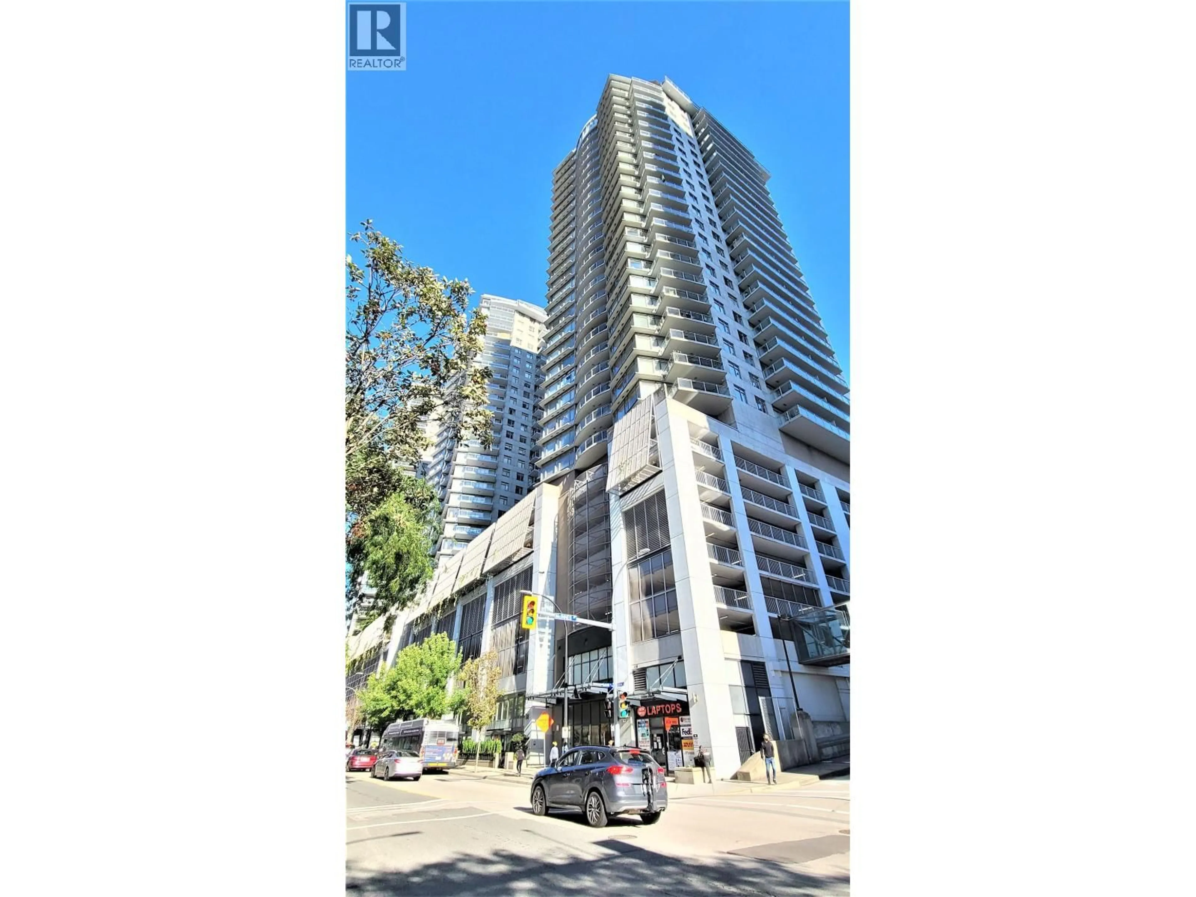 Indoor foyer for 3309 - 892 CARNARVON STREET, New Westminster British Columbia V3M0C5