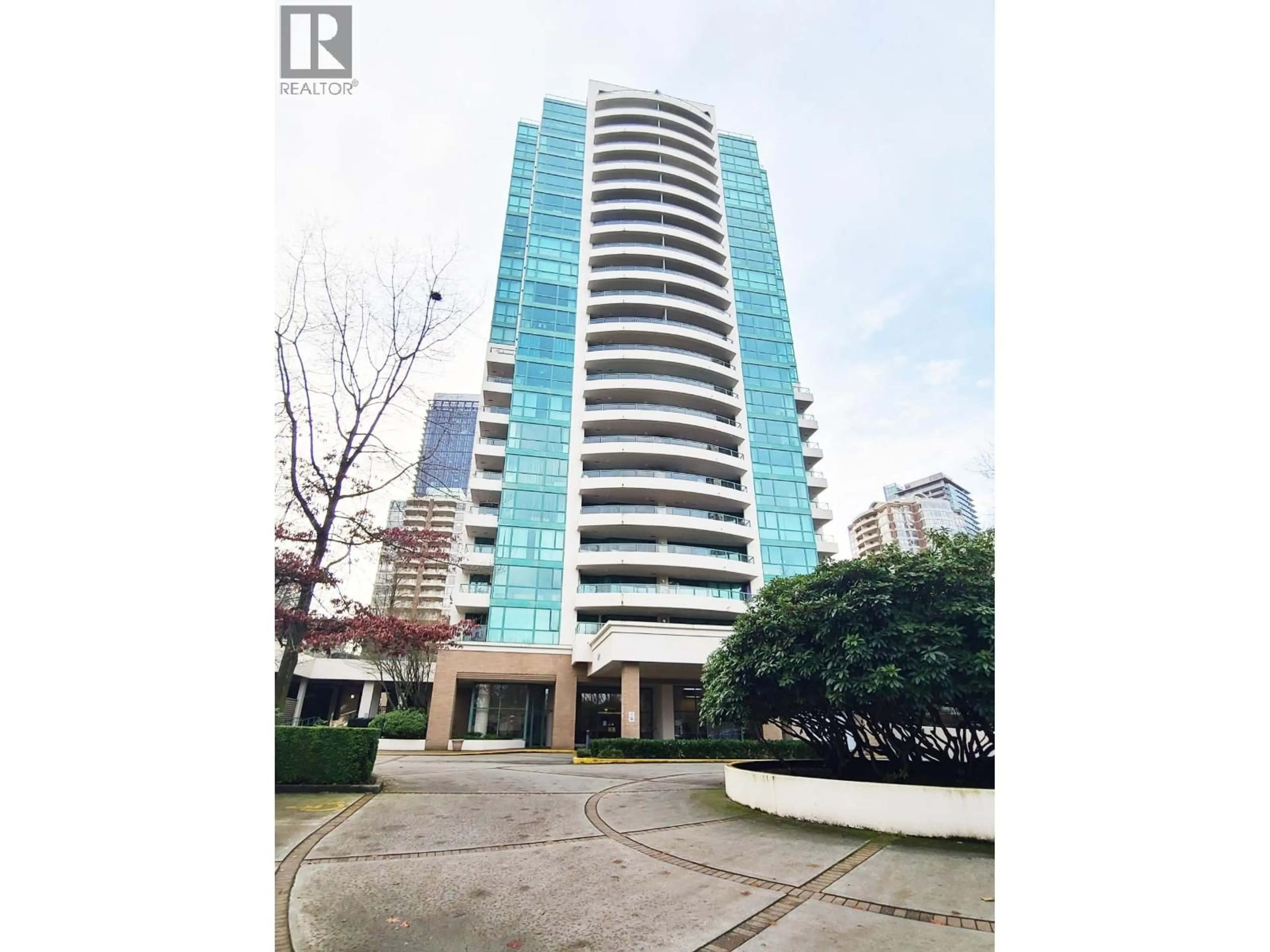 Indoor foyer for 604 - 5899 WILSON AVENUE, Burnaby British Columbia V5H4R9