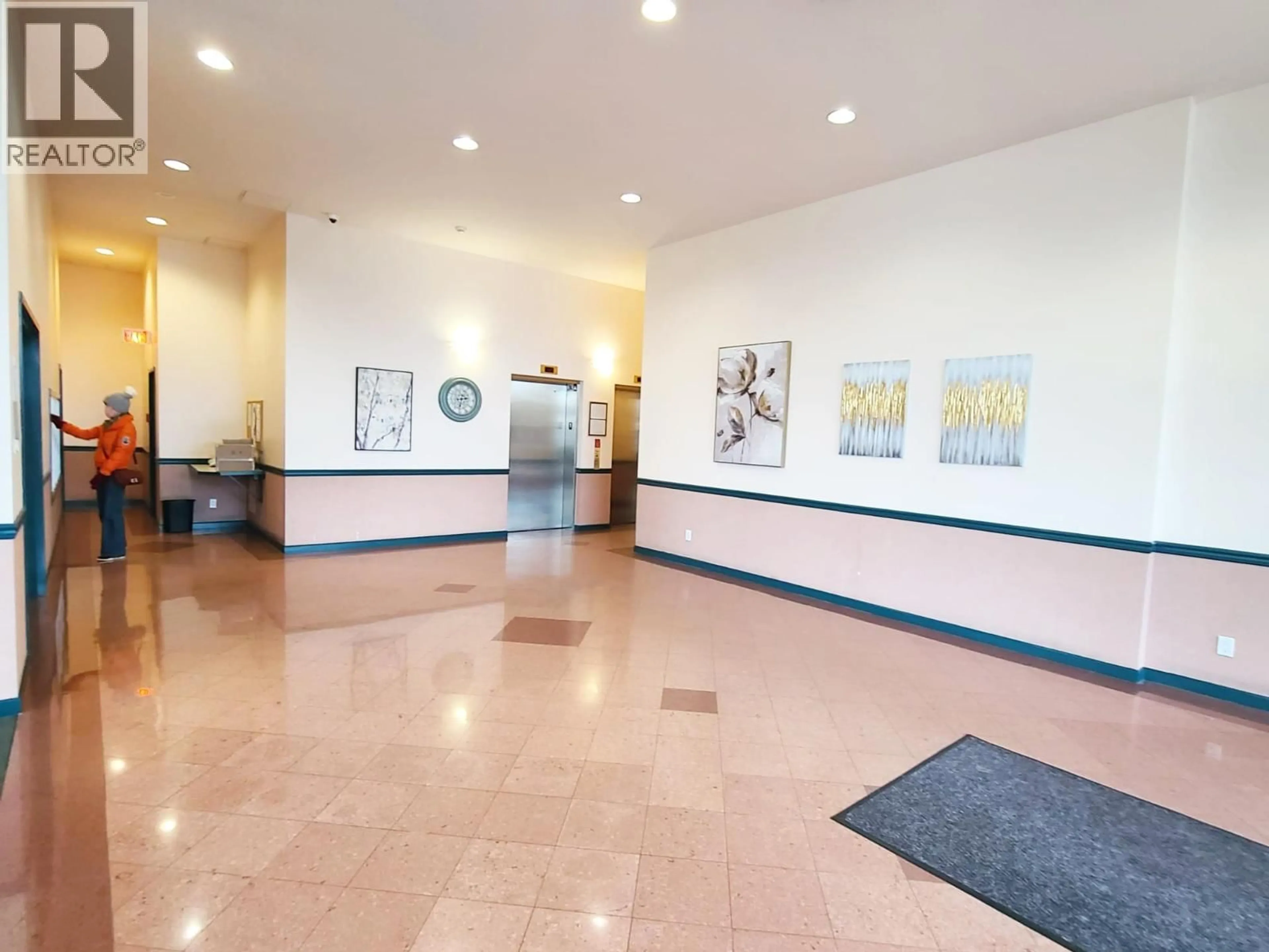 Lobby for 604 - 5899 WILSON AVENUE, Burnaby British Columbia V5H4R9