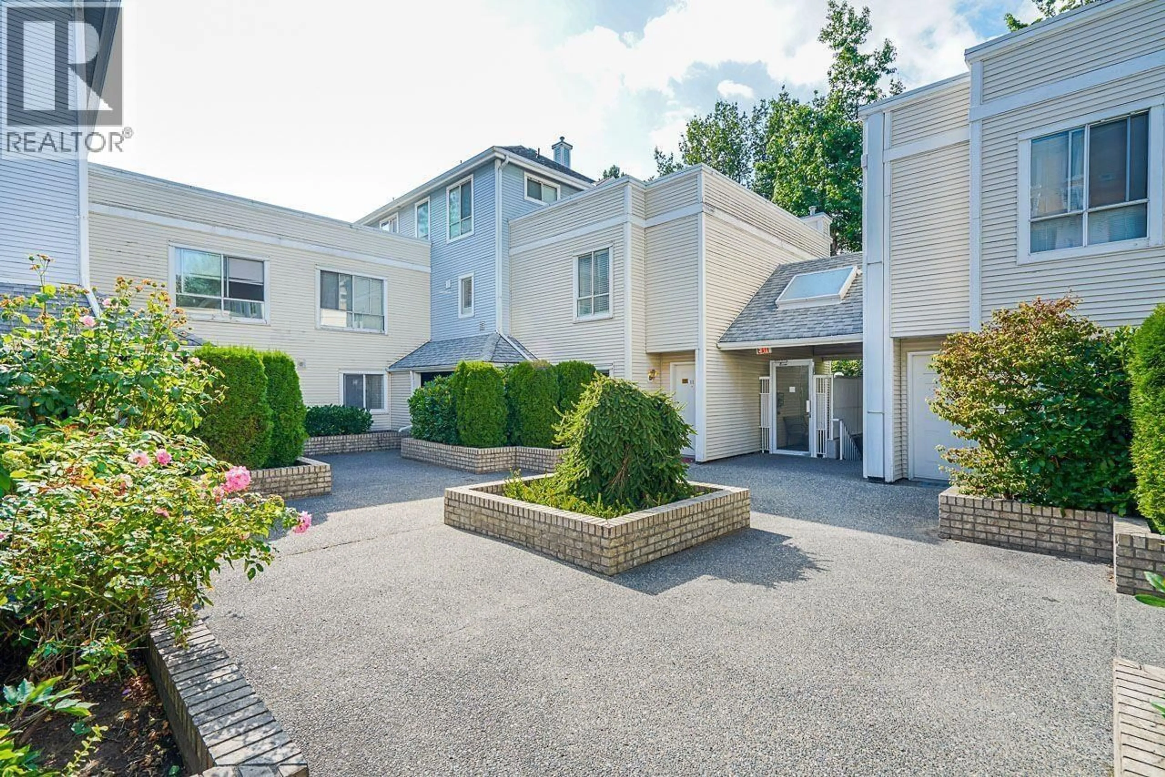 Patio, street for 5 - 7184 STRIDE AVENUE, Burnaby British Columbia V3N1T7