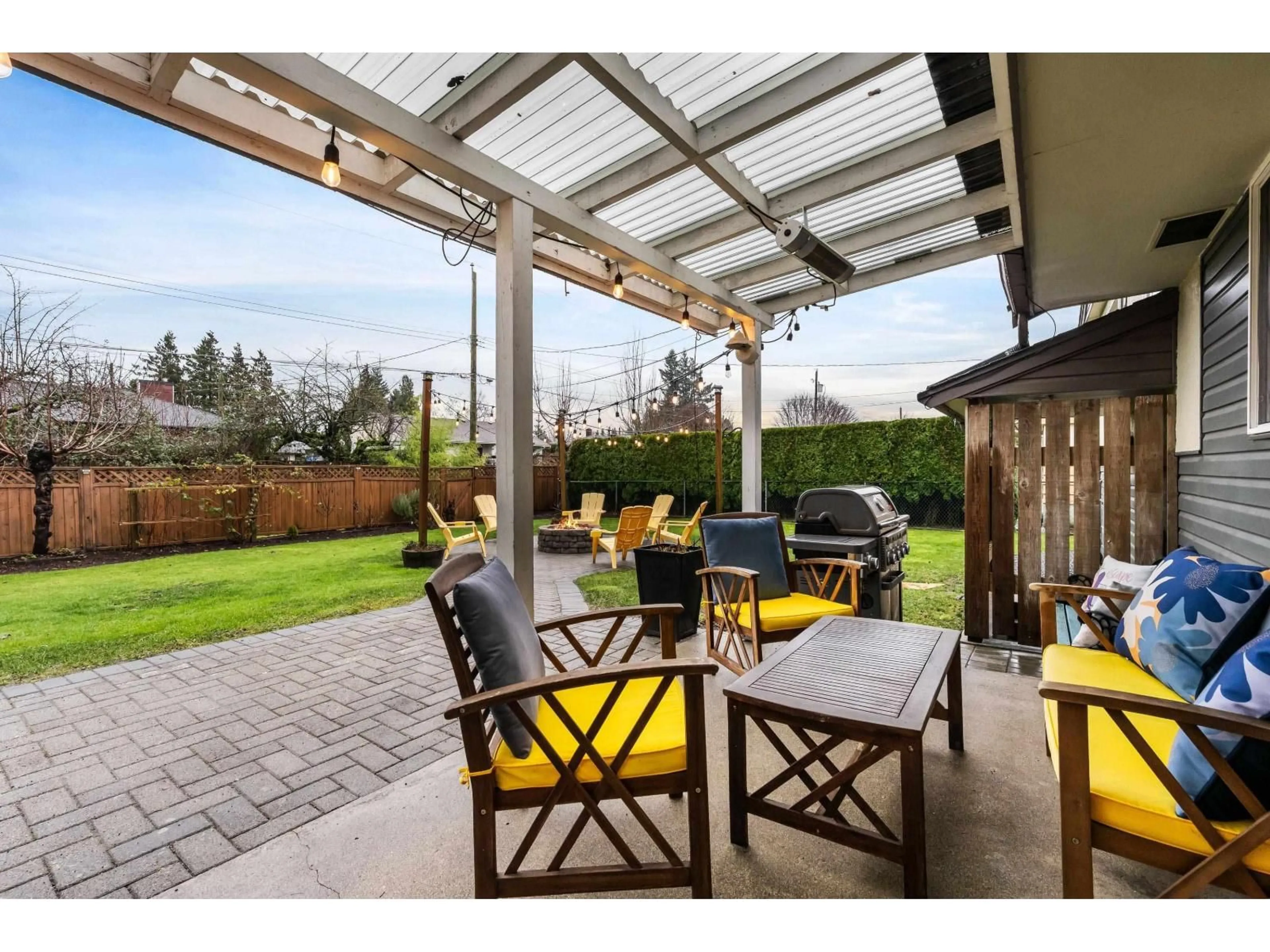 Patio, street for 9776 HEATHER STREET, Chilliwack British Columbia V2P5M6