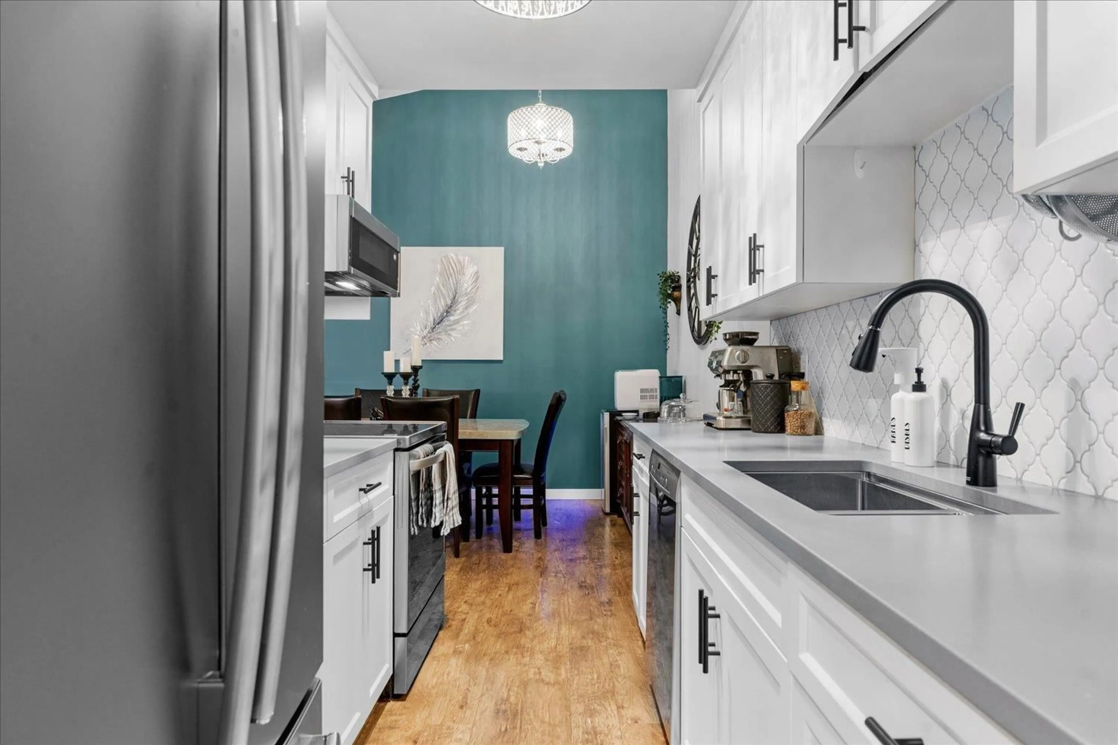 Unknown for 209 - 46210 CHILLIWACK CENTRAL ROAD, Chilliwack British Columbia V2P1J8