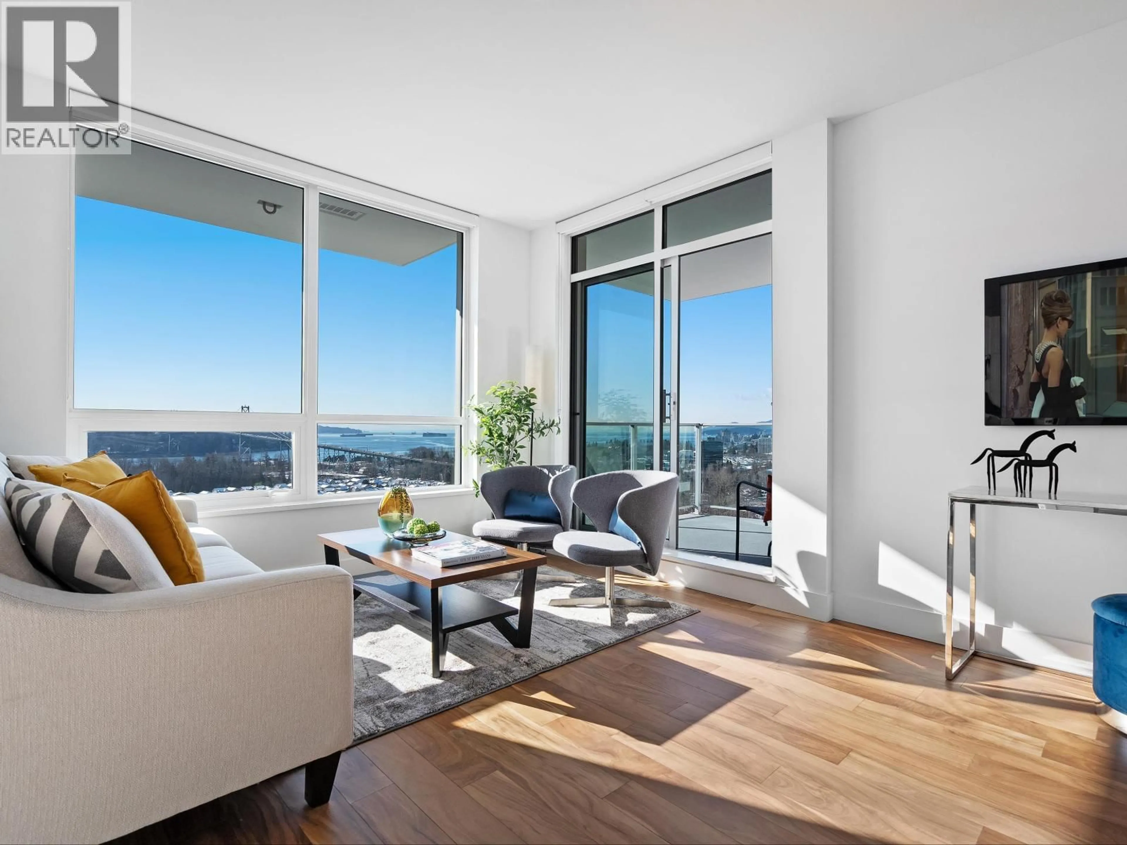 Living room with furniture, unknown for 2004 - 1632 LIONS GATE LANE, North Vancouver British Columbia V7P0E2