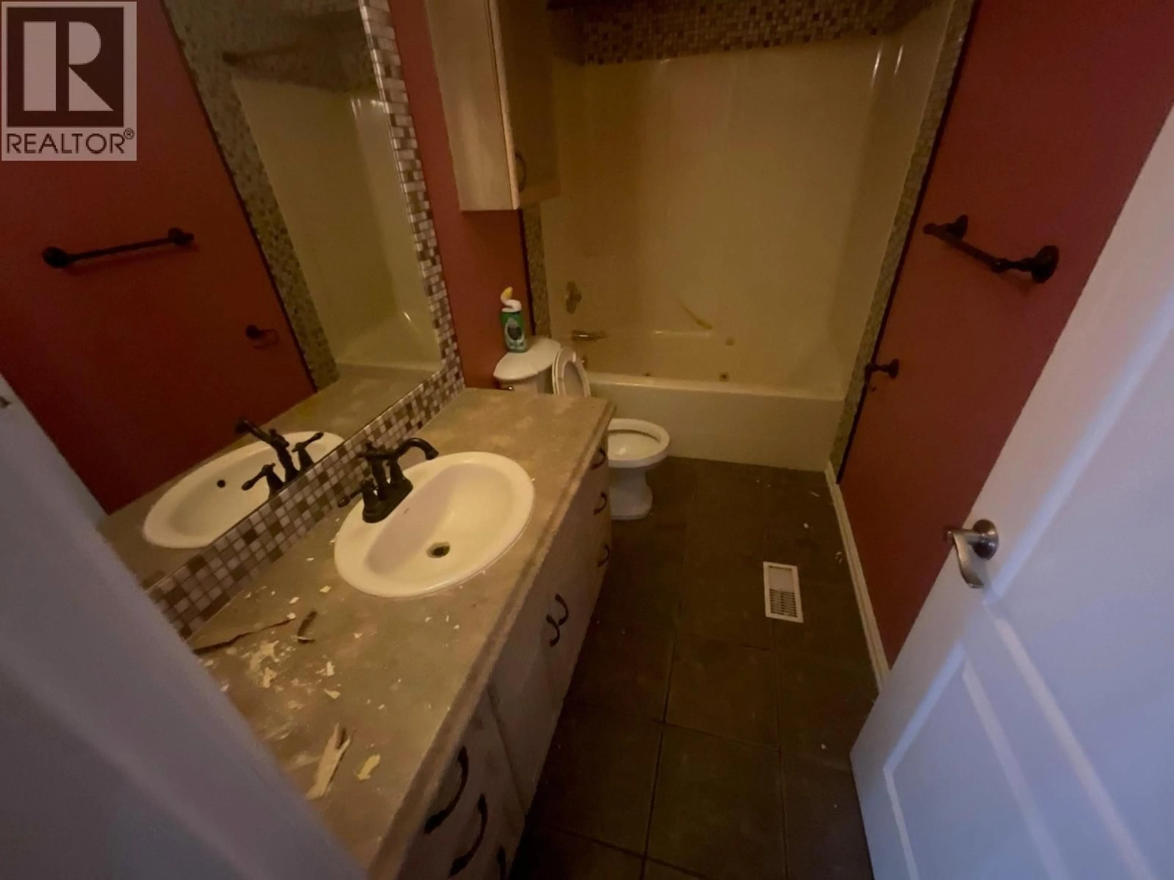 Standard bathroom, ceramic/tile floor for 9920 112 AVENUE, Fort St. John British Columbia V1J2W5