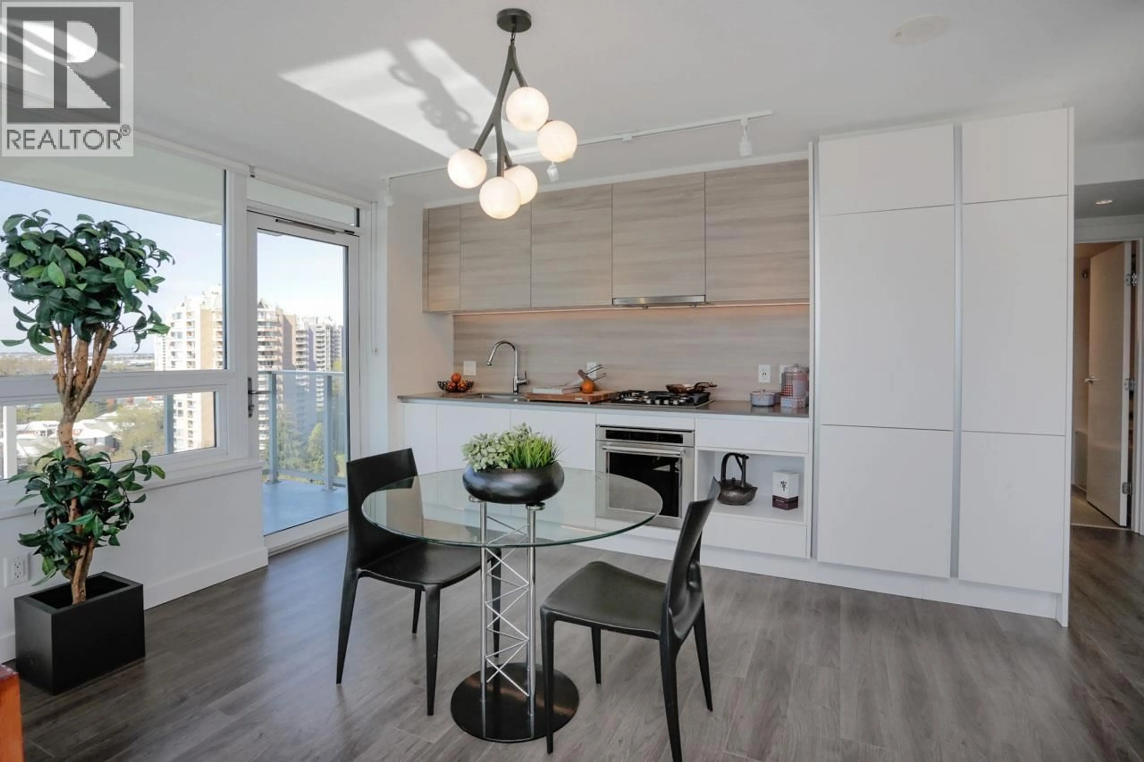 Contemporary kitchen, unknown for 1211 - 988 QUAYSIDE DRIVE, New Westminster British Columbia V3M0L5