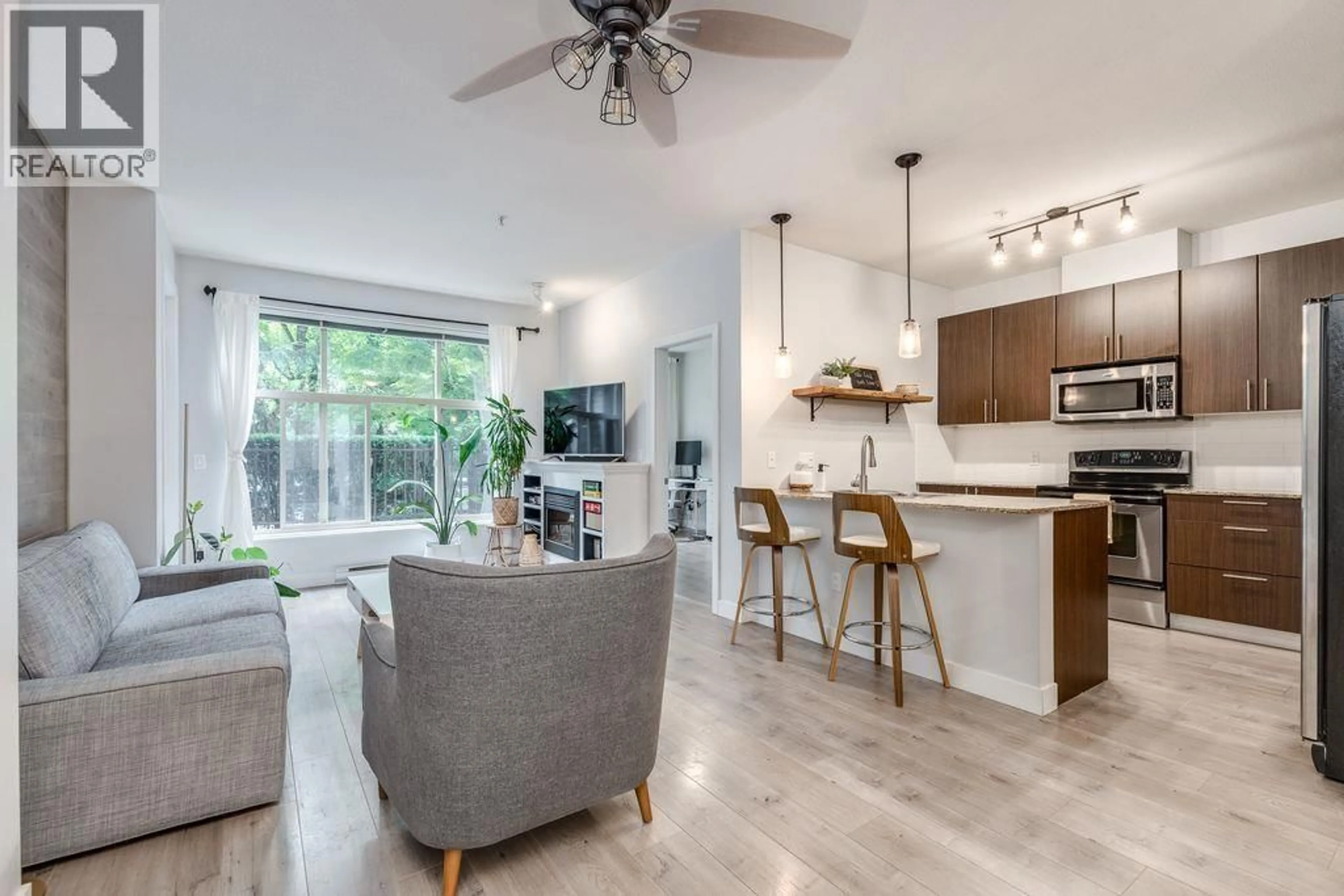 Open concept kitchen, unknown for 118 - 2477 KELLY AVENUE, Port Coquitlam British Columbia V3C0B3