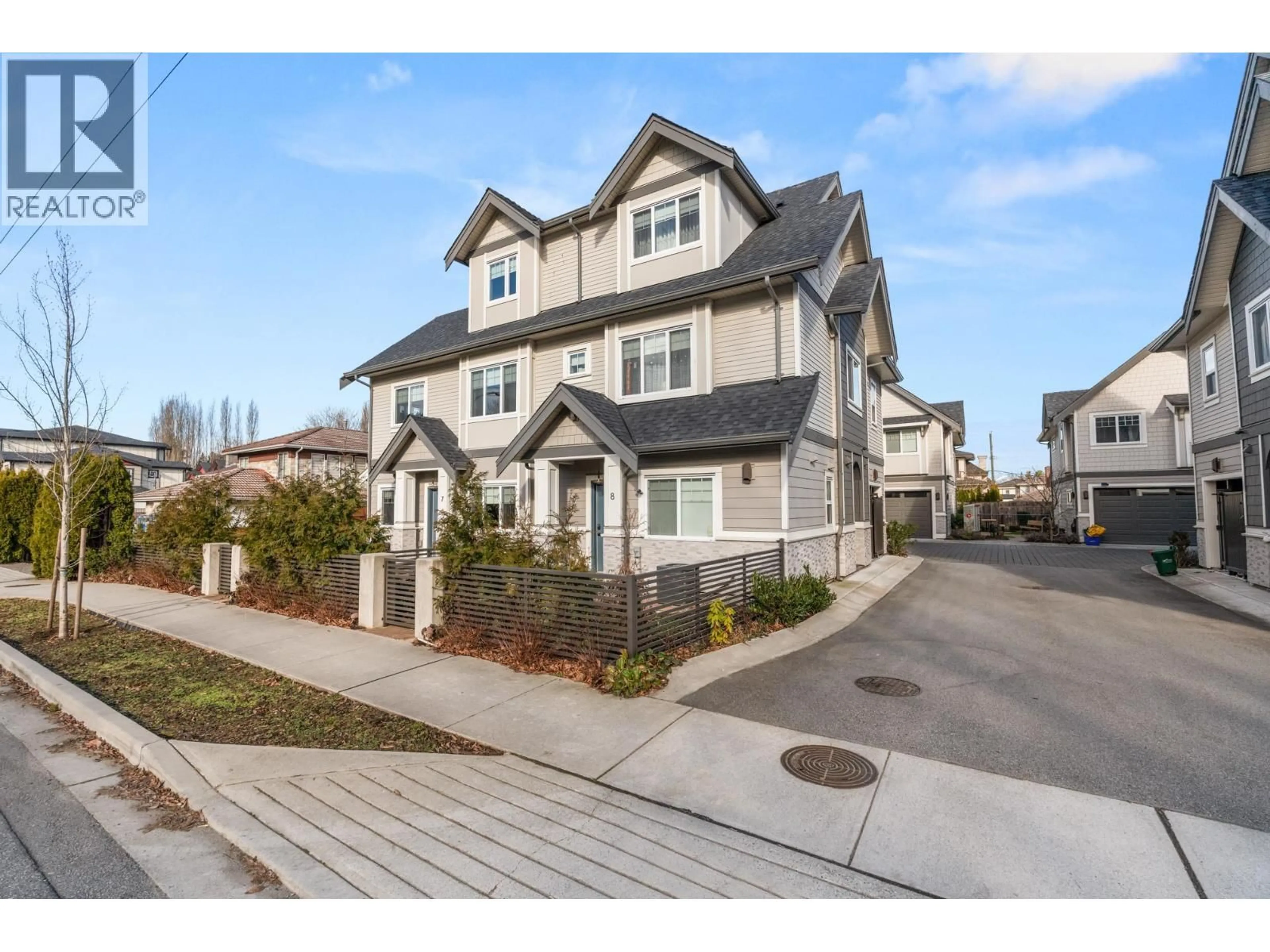Home with vinyl exterior material, street for 8 - 9219 WILLIAMS ROAD, Richmond British Columbia V7A1G8