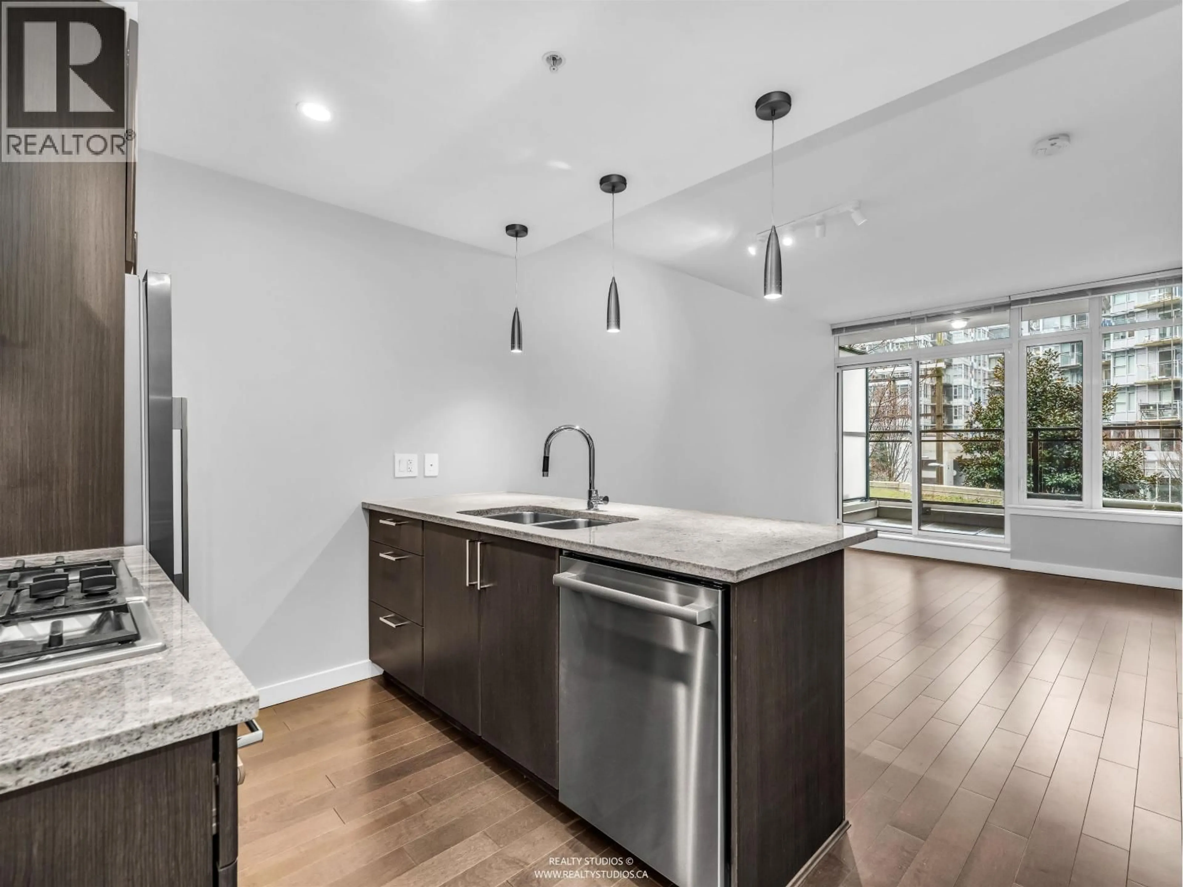 Open concept kitchen, unknown for 202 - 38 1ST AVENUE, Vancouver British Columbia V5Y0K3