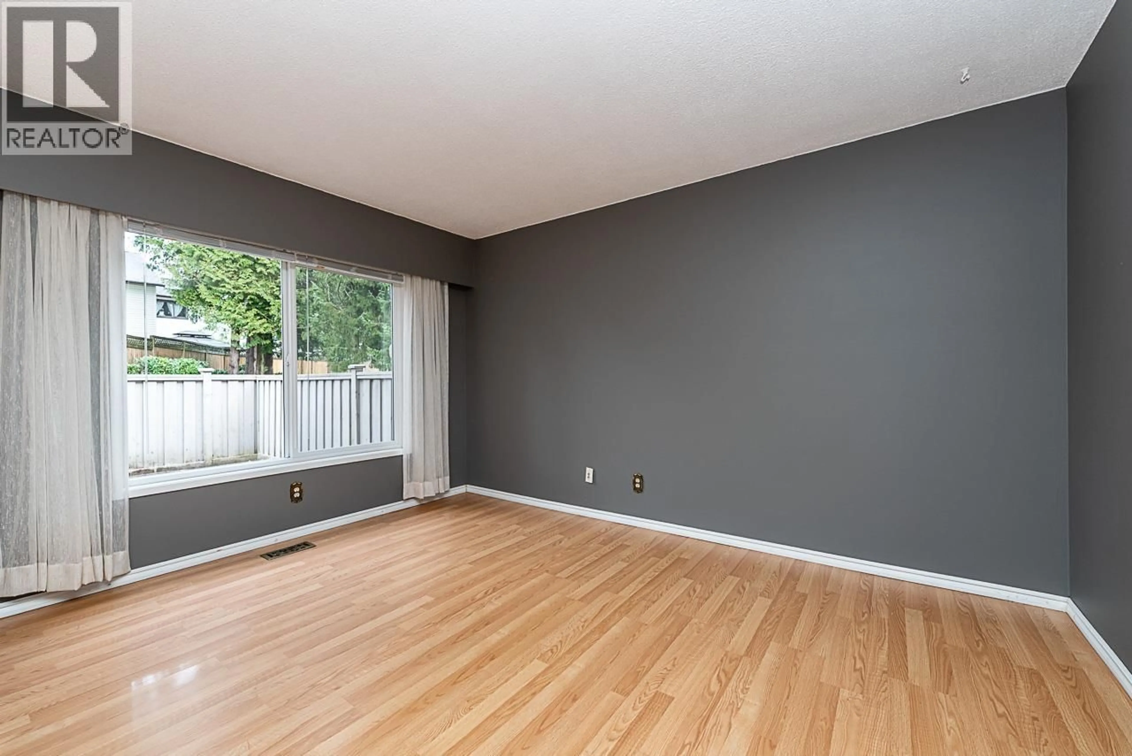 A pic of a room for 15 - 3046 COAST MERIDIAN ROAD, Port Coquitlam British Columbia V3B5B6