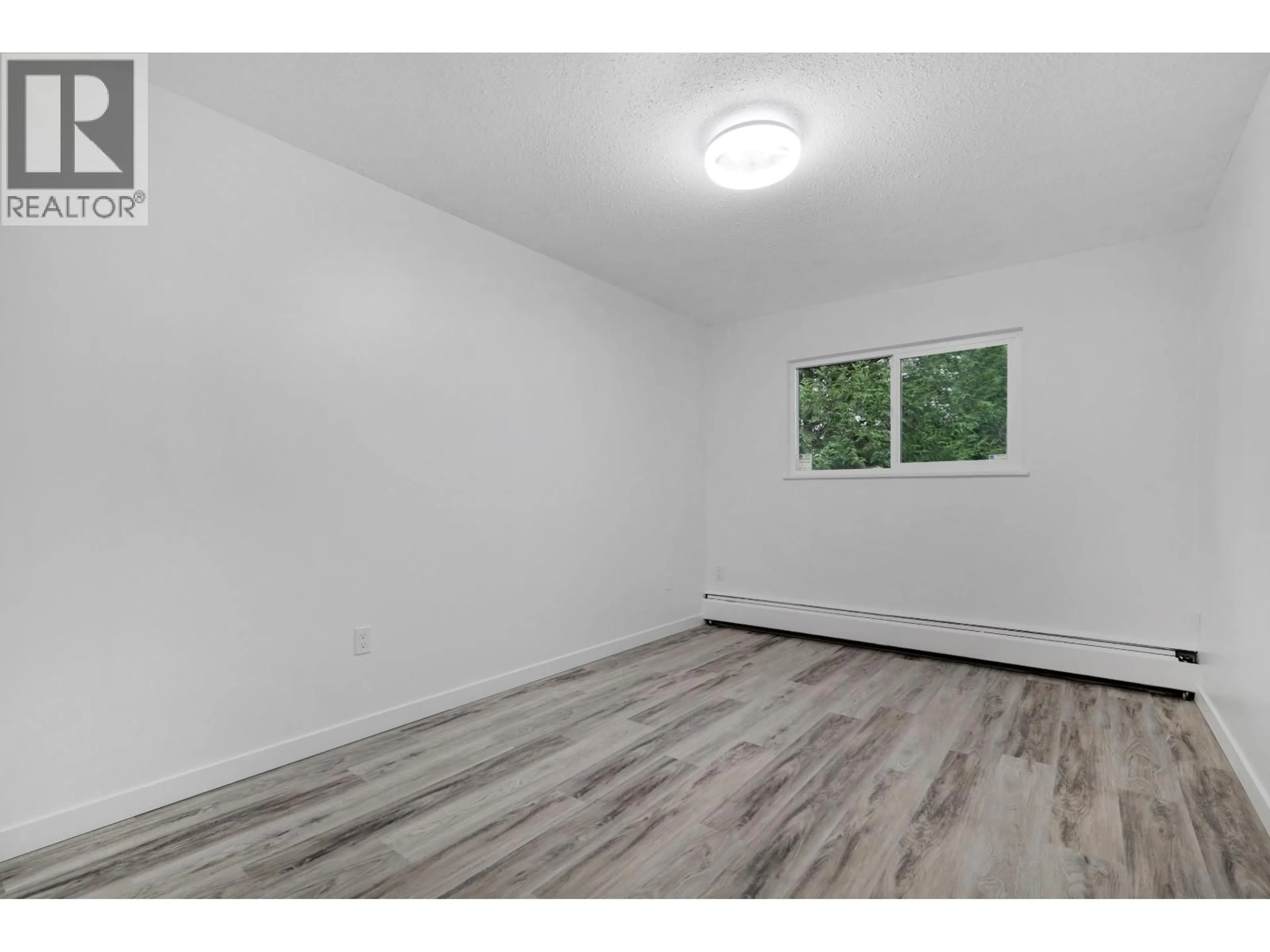 A pic of a room for 157 - 200 WESTHILL PLACE, Port Moody British Columbia V3H1V2