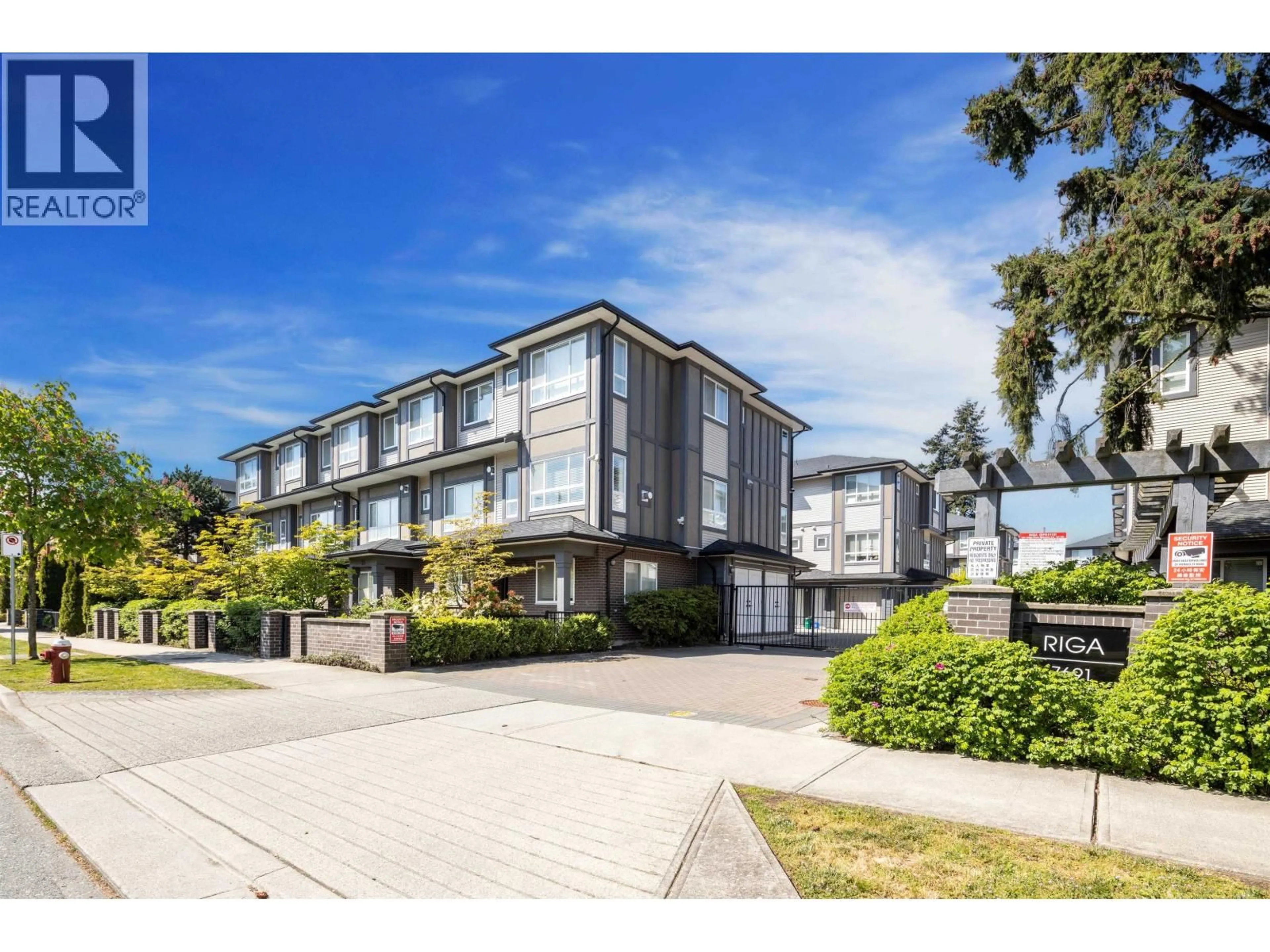A pic from outside/outdoor area/front of a property/back of a property/a pic from drone, street for 28 - 7691 BRIDGE STREET, Richmond British Columbia V6Y2S6