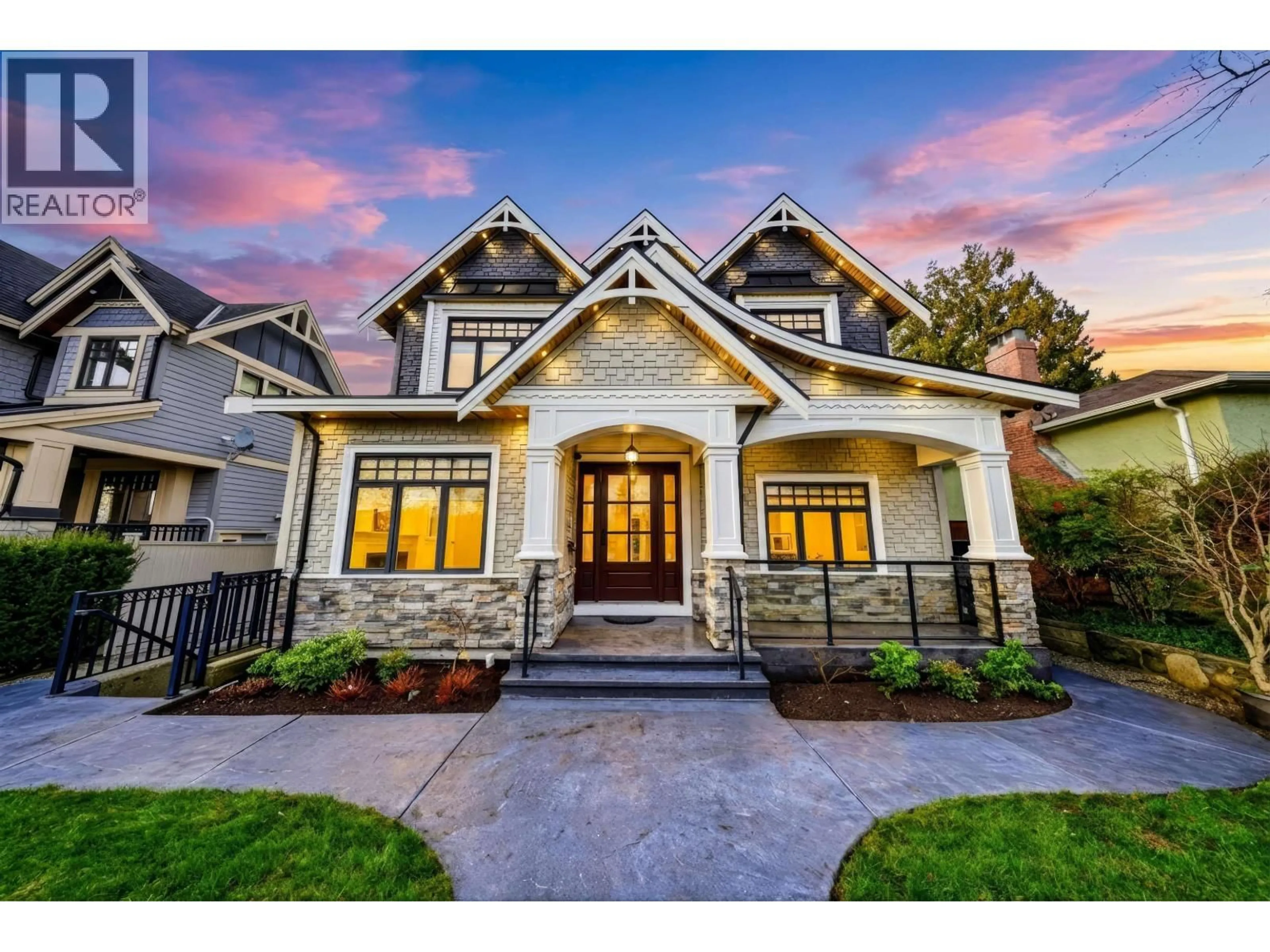 Home with brick exterior material, street for 1919 DUBLIN STREET, New Westminster British Columbia V3M3A4